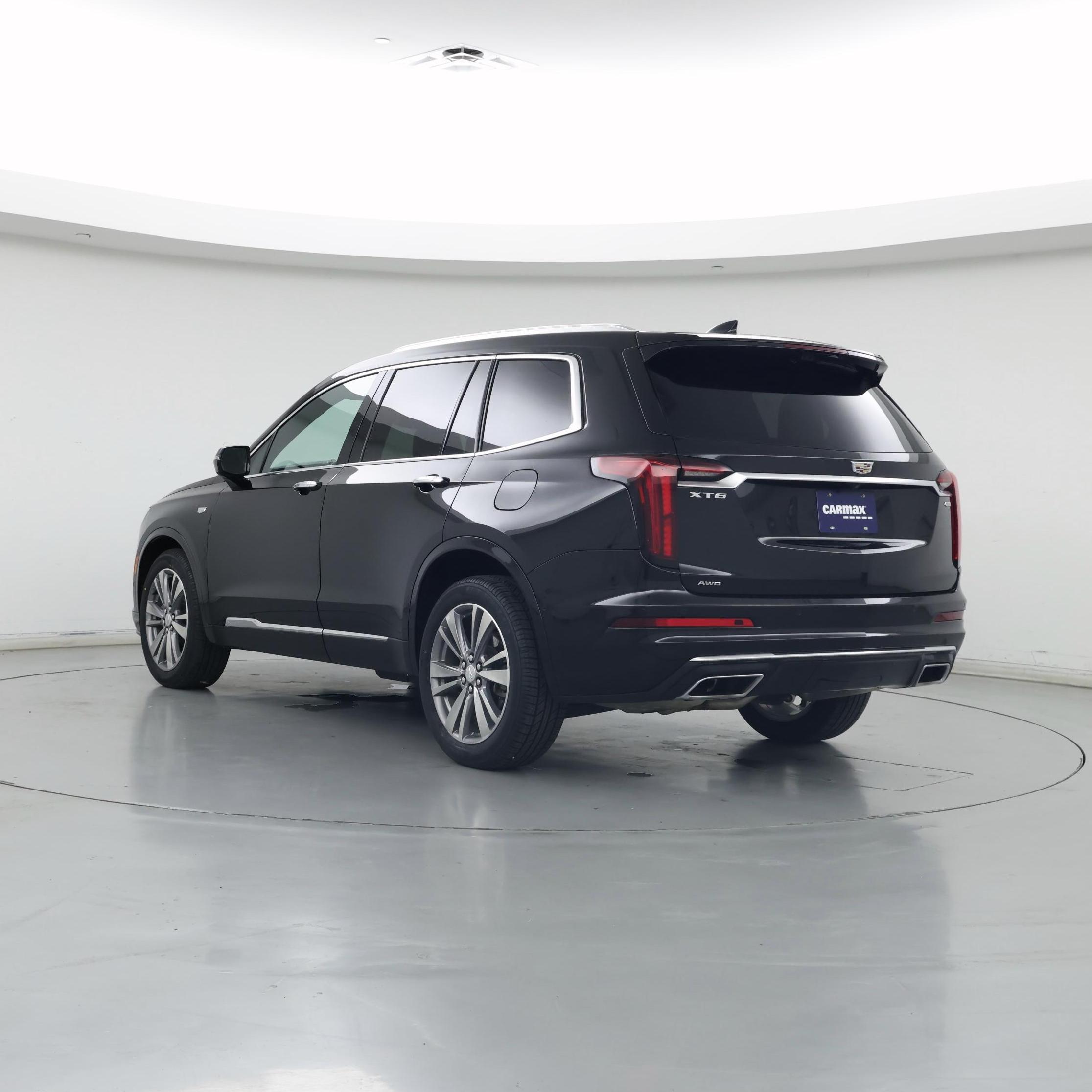 Thumbnail: 2022 Cadillac XT6 - 2