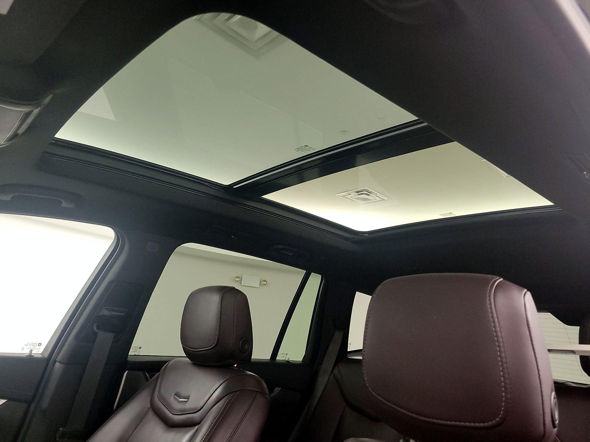 Thumbnail: 2022 Cadillac XT6 - 20