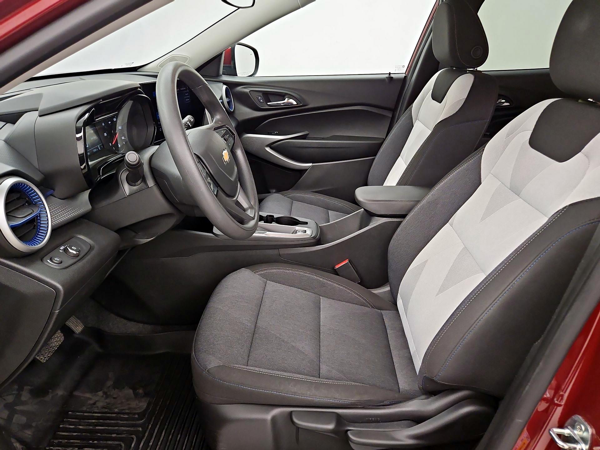 Thumbnail: 2024 Chevrolet Trax - 11