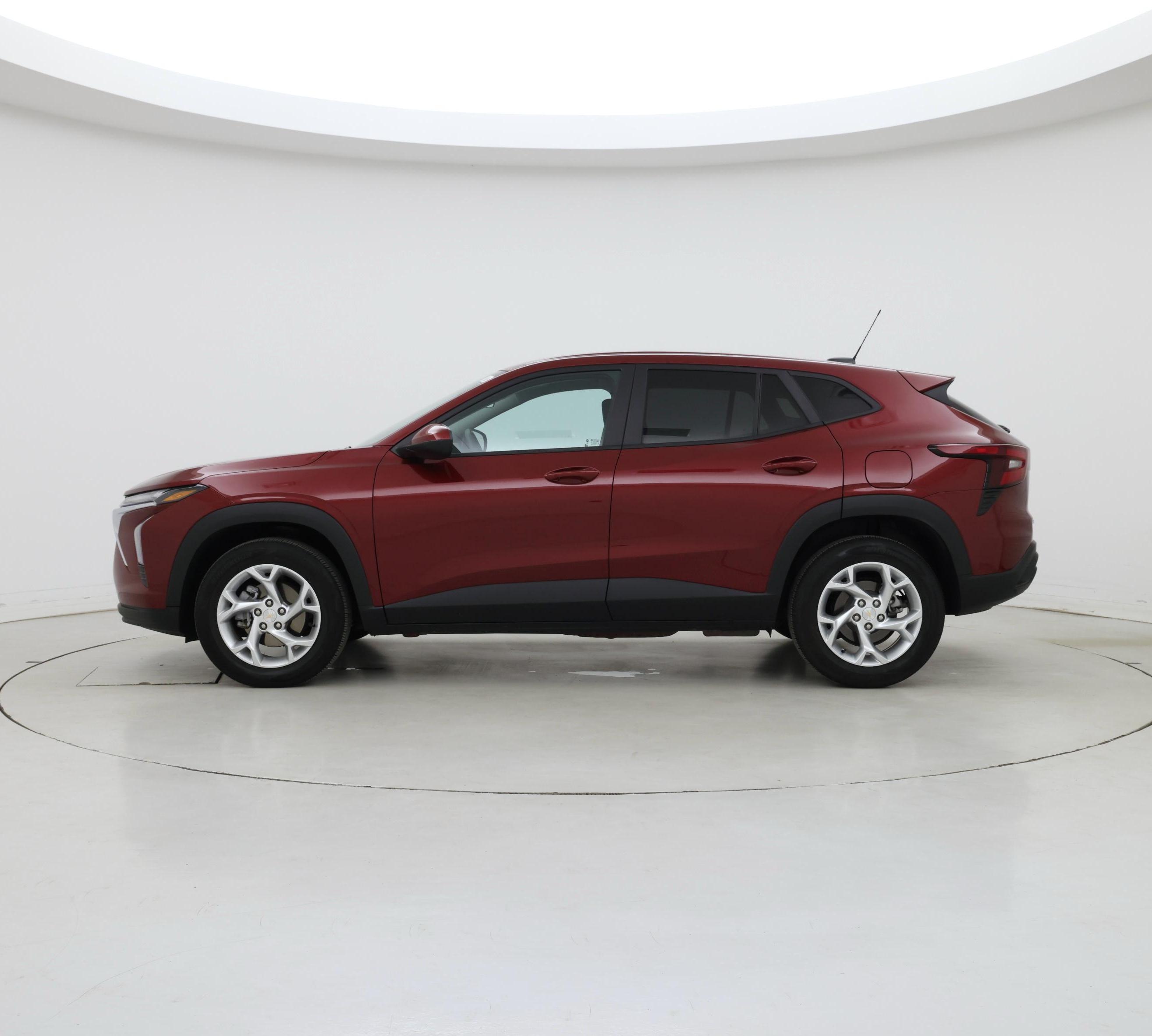 Thumbnail: 2024 Chevrolet Trax - 3