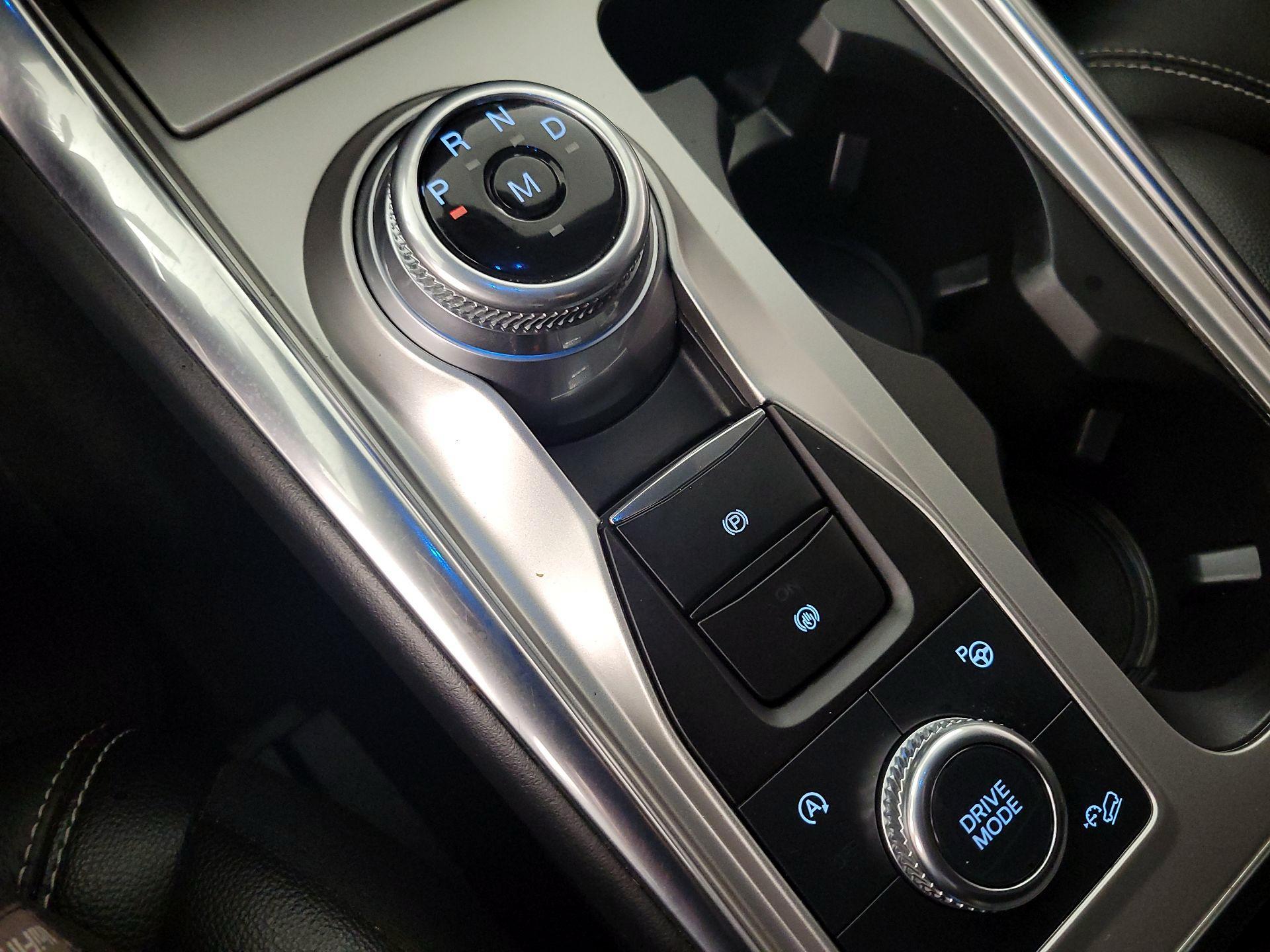 Thumbnail: 2020 Ford Explorer - 18