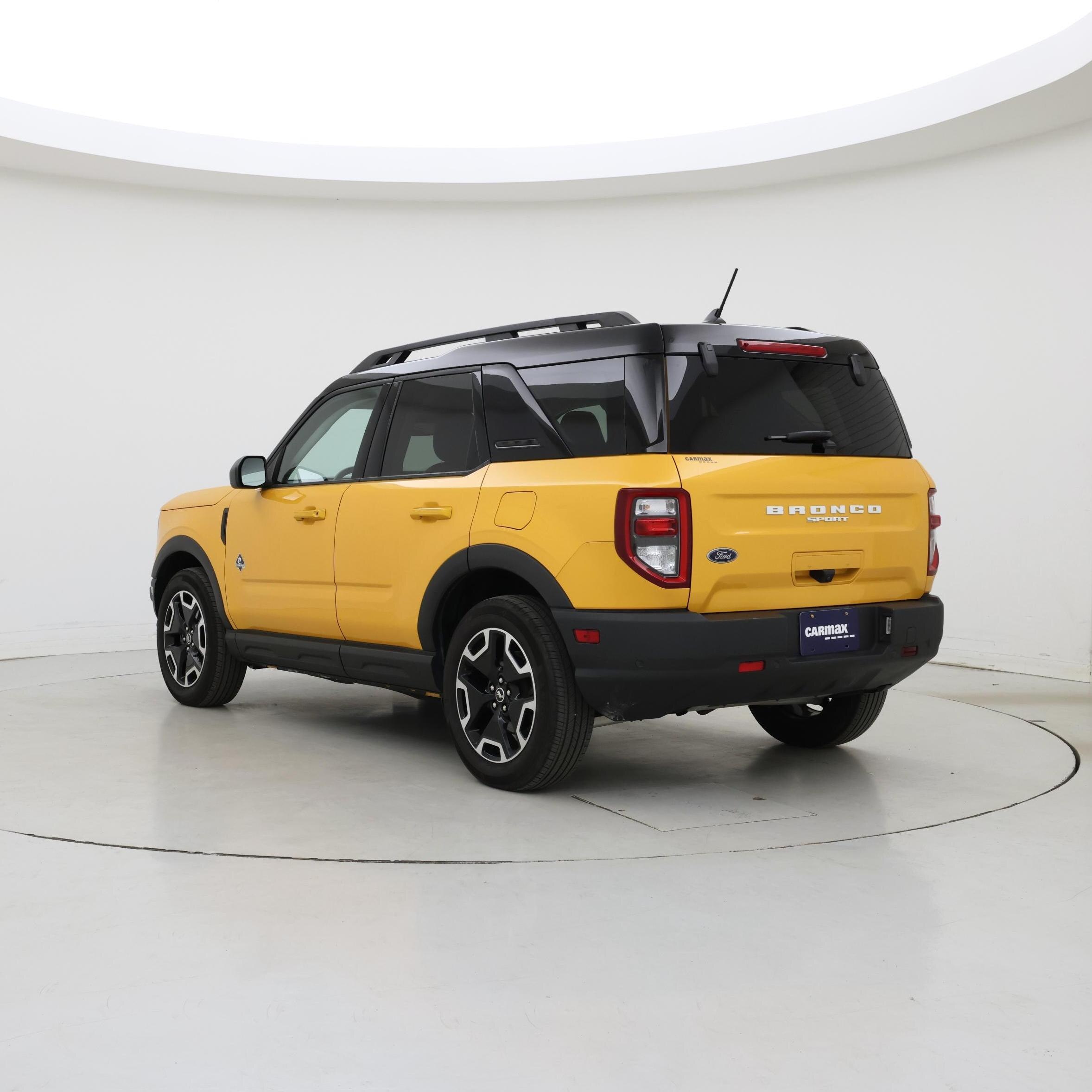 Thumbnail: 2022 Ford Bronco Sport - 2