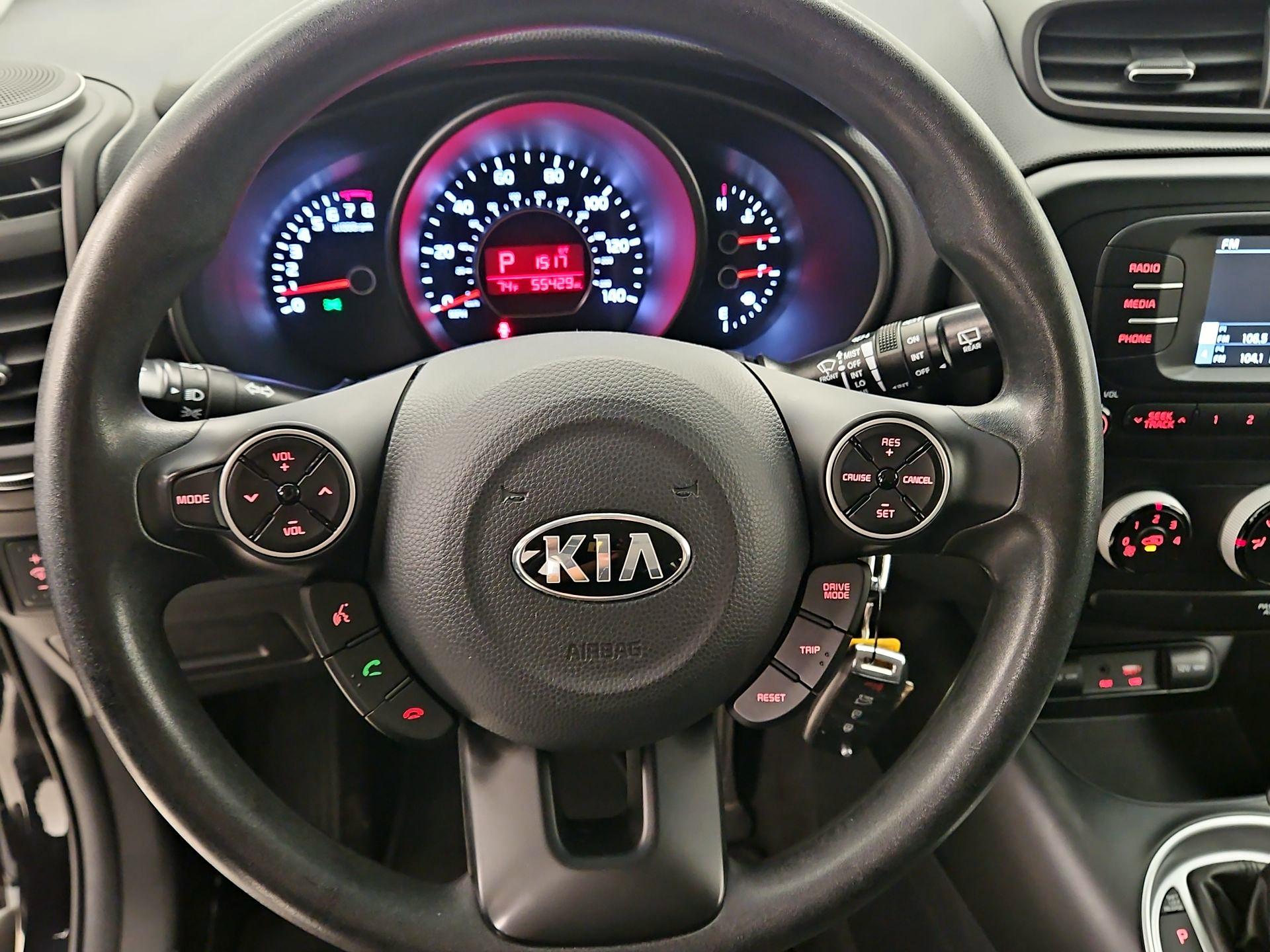 Thumbnail: 2017 Kia Soul - 10