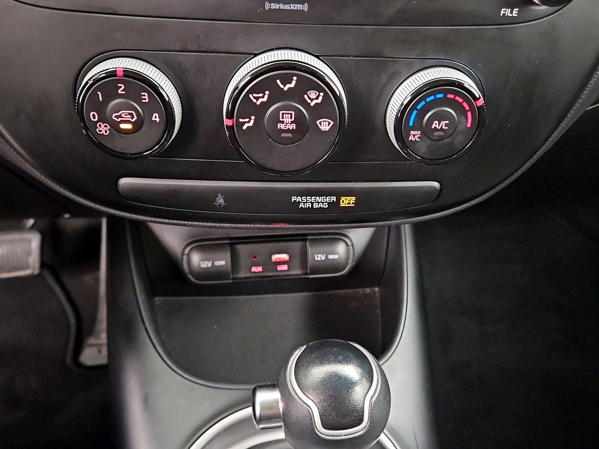 Thumbnail: 2017 Kia Soul - 15