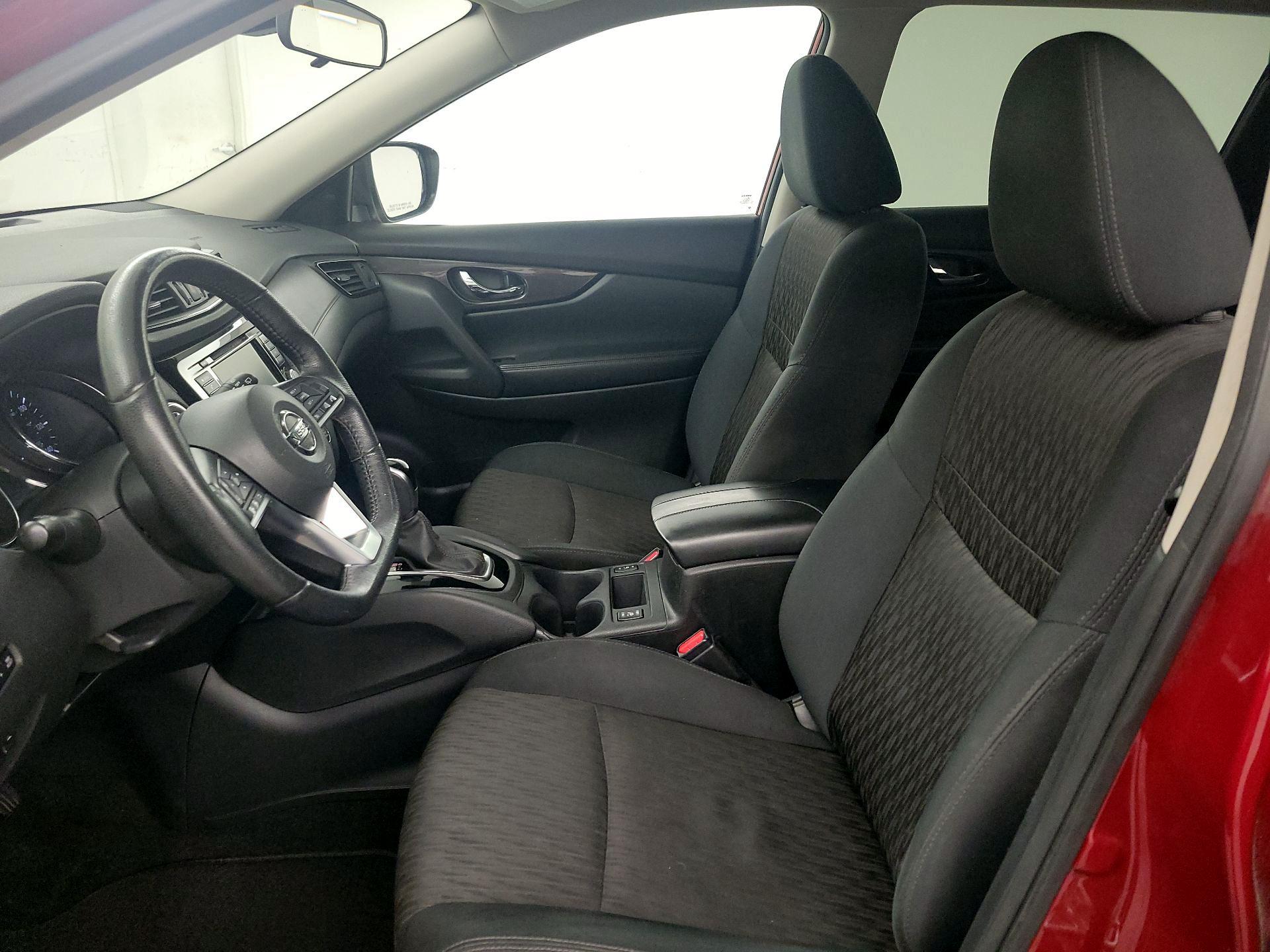 Thumbnail: 2019 Nissan Rogue - 11