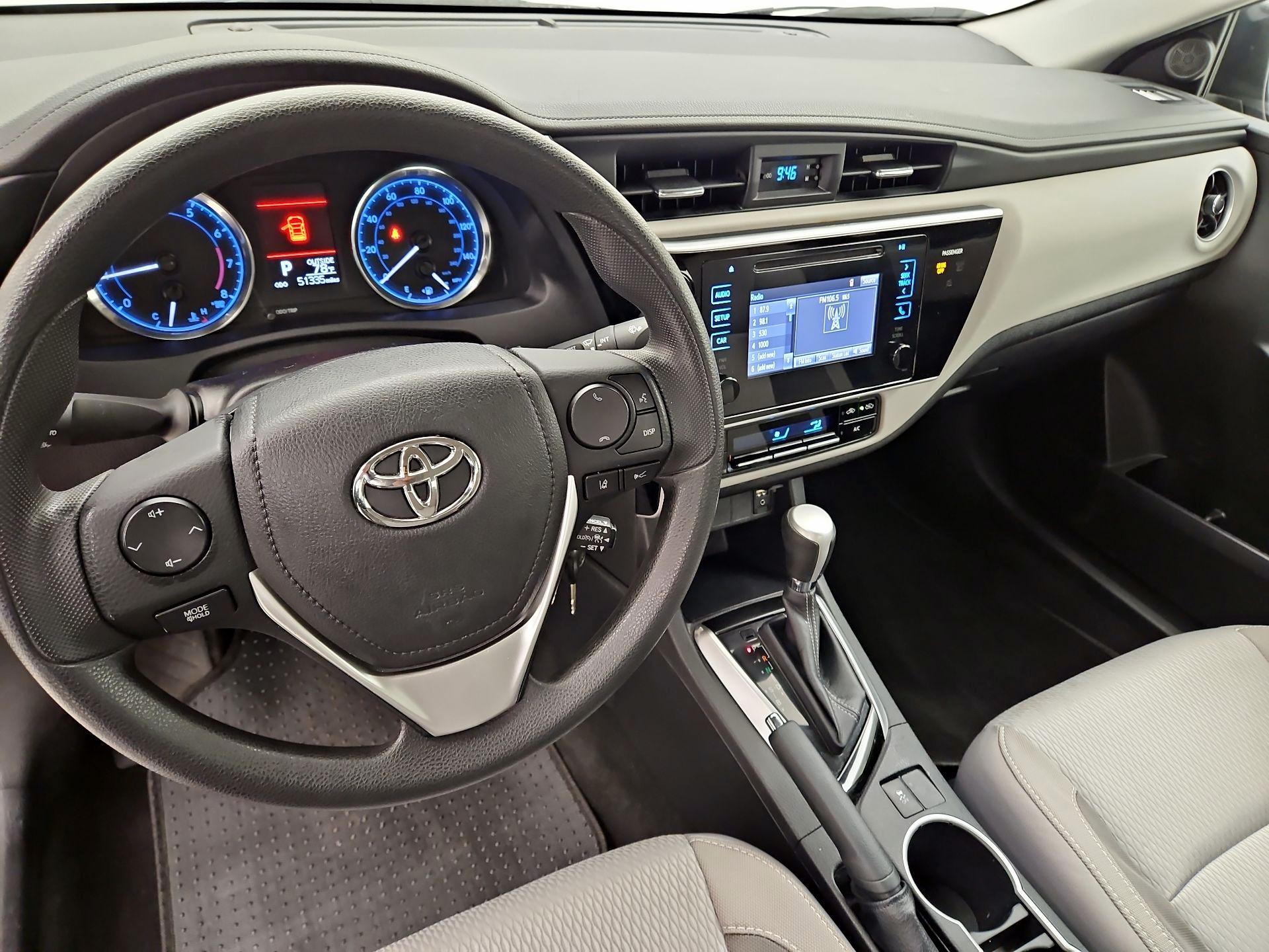 Thumbnail: 2017 Toyota Corolla - 9