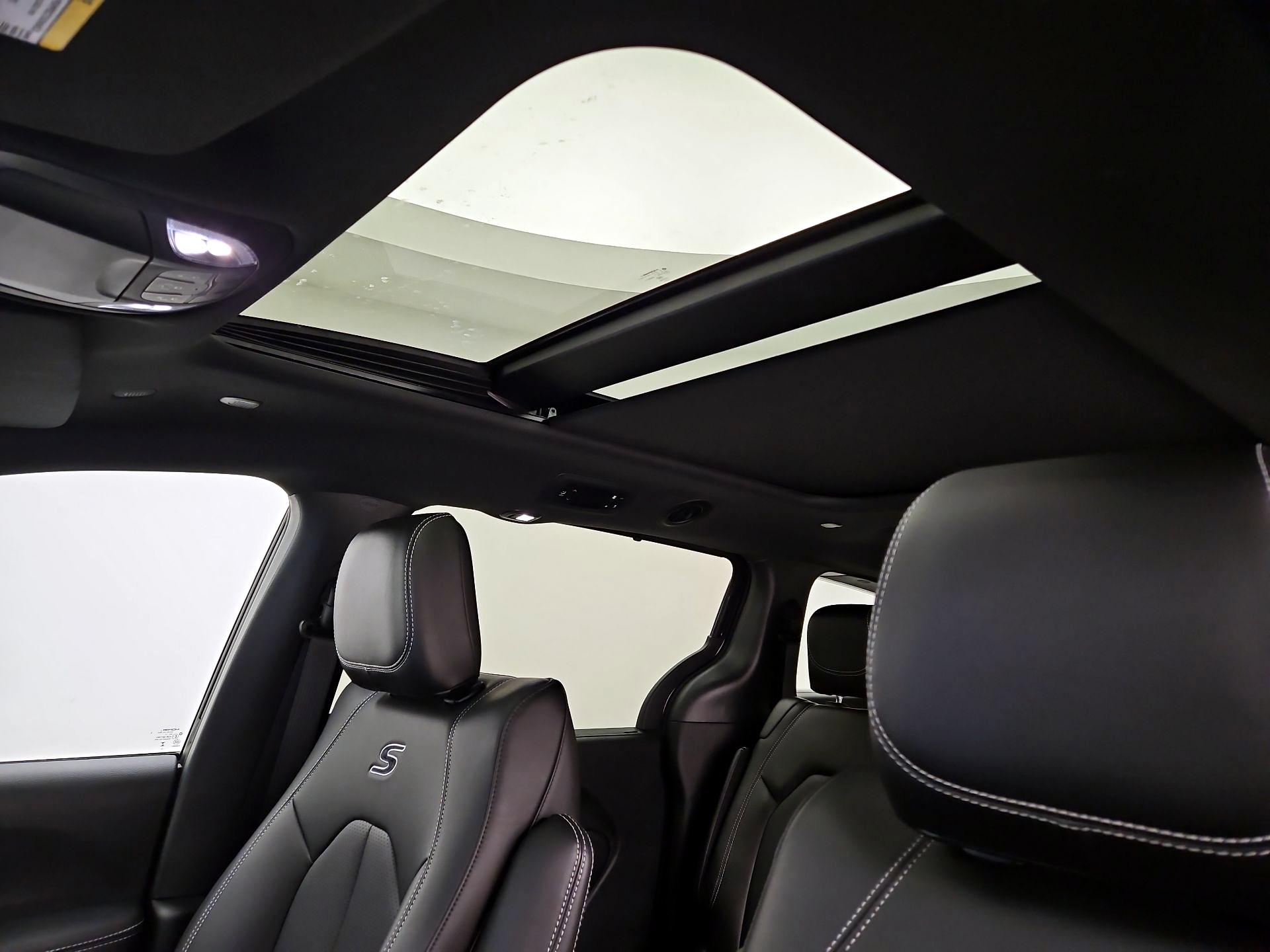 Thumbnail: 2023 Chrysler Pacifica - 19
