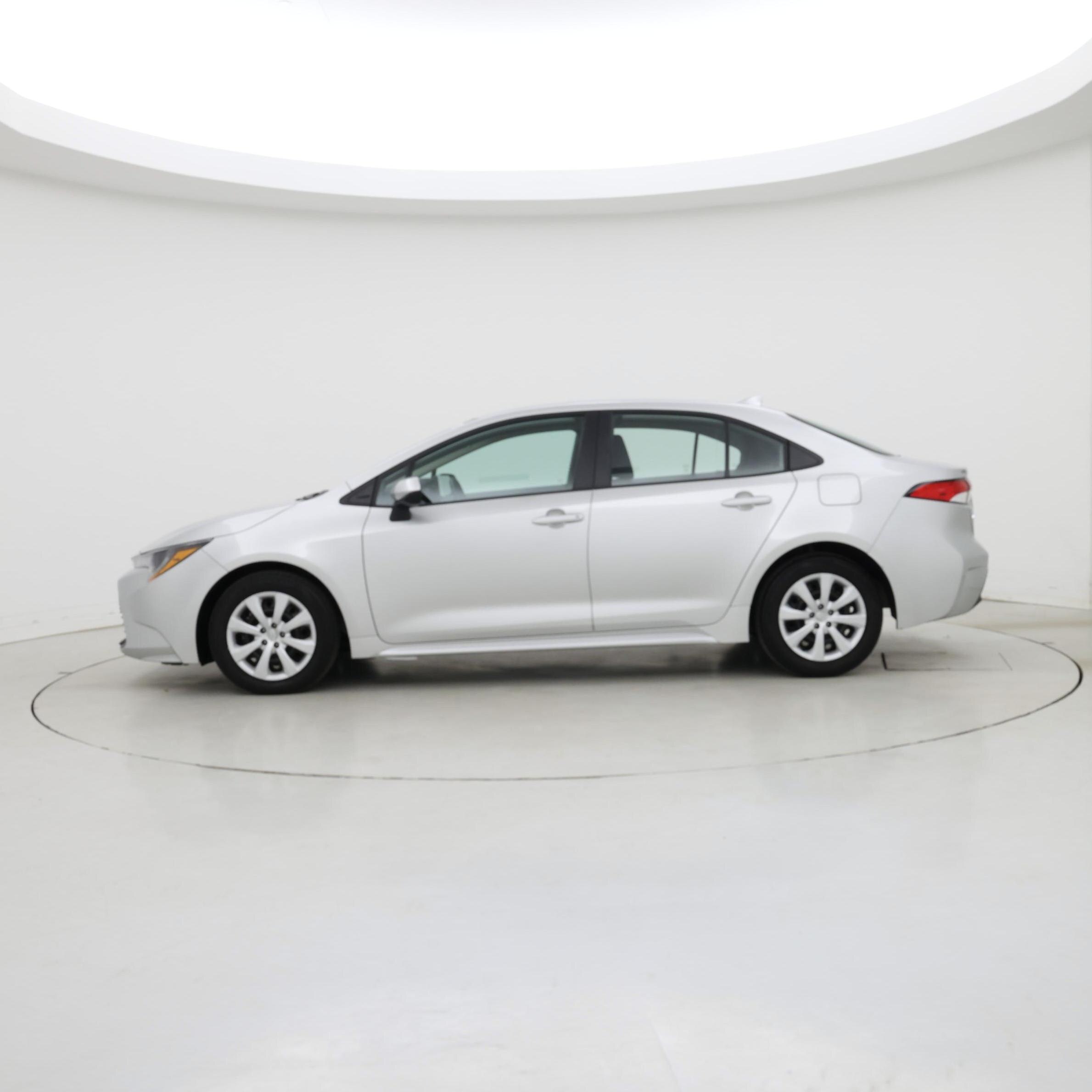 Thumbnail: 2024 Toyota Corolla - 3