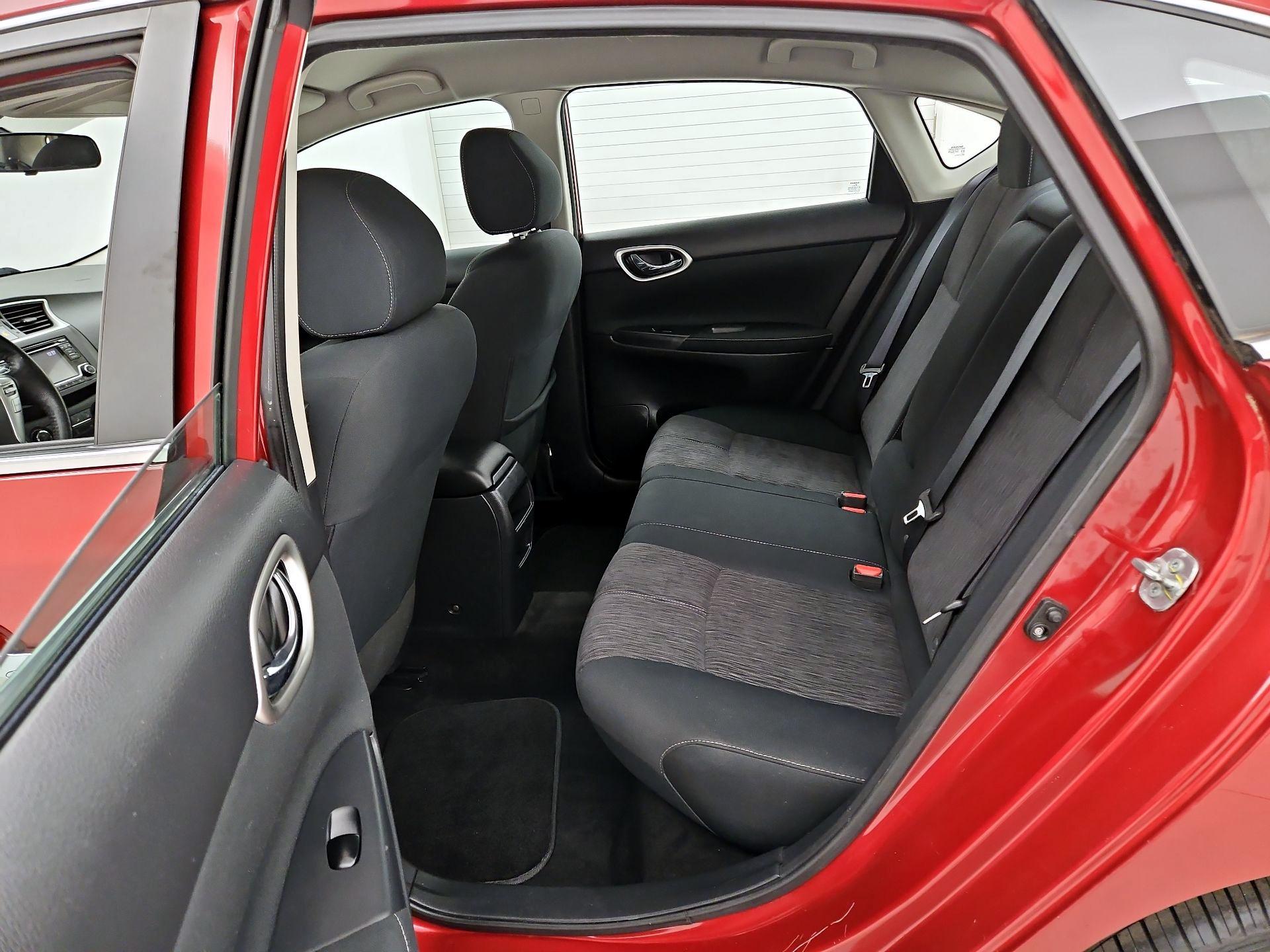 Thumbnail: 2015 Nissan Sentra - 19