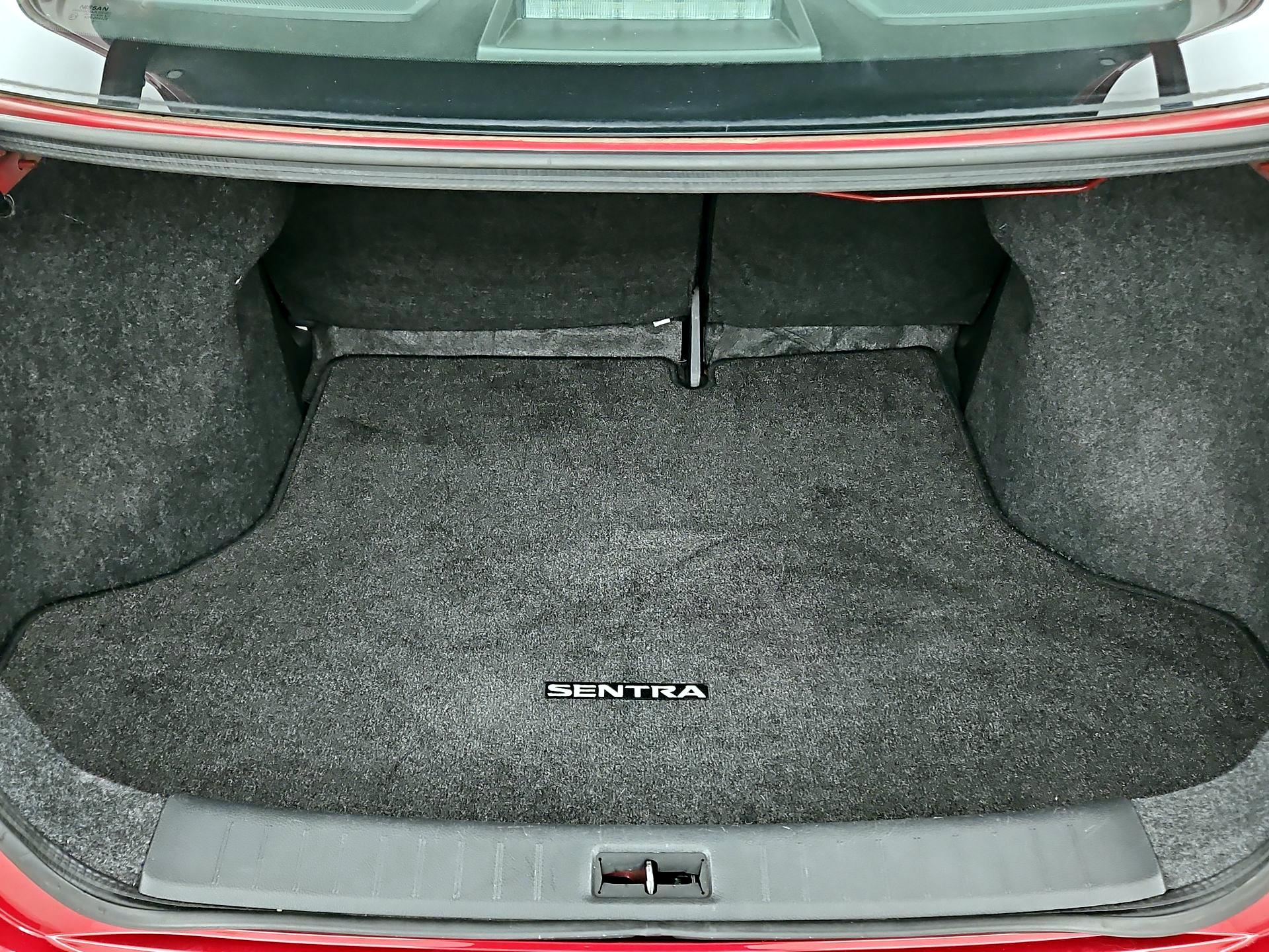 Thumbnail: 2015 Nissan Sentra - 20