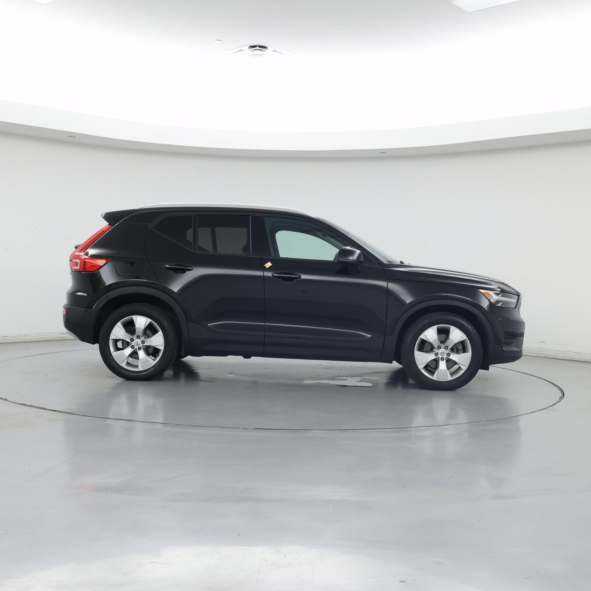 Thumbnail: 2019 Volvo XC40 - 7