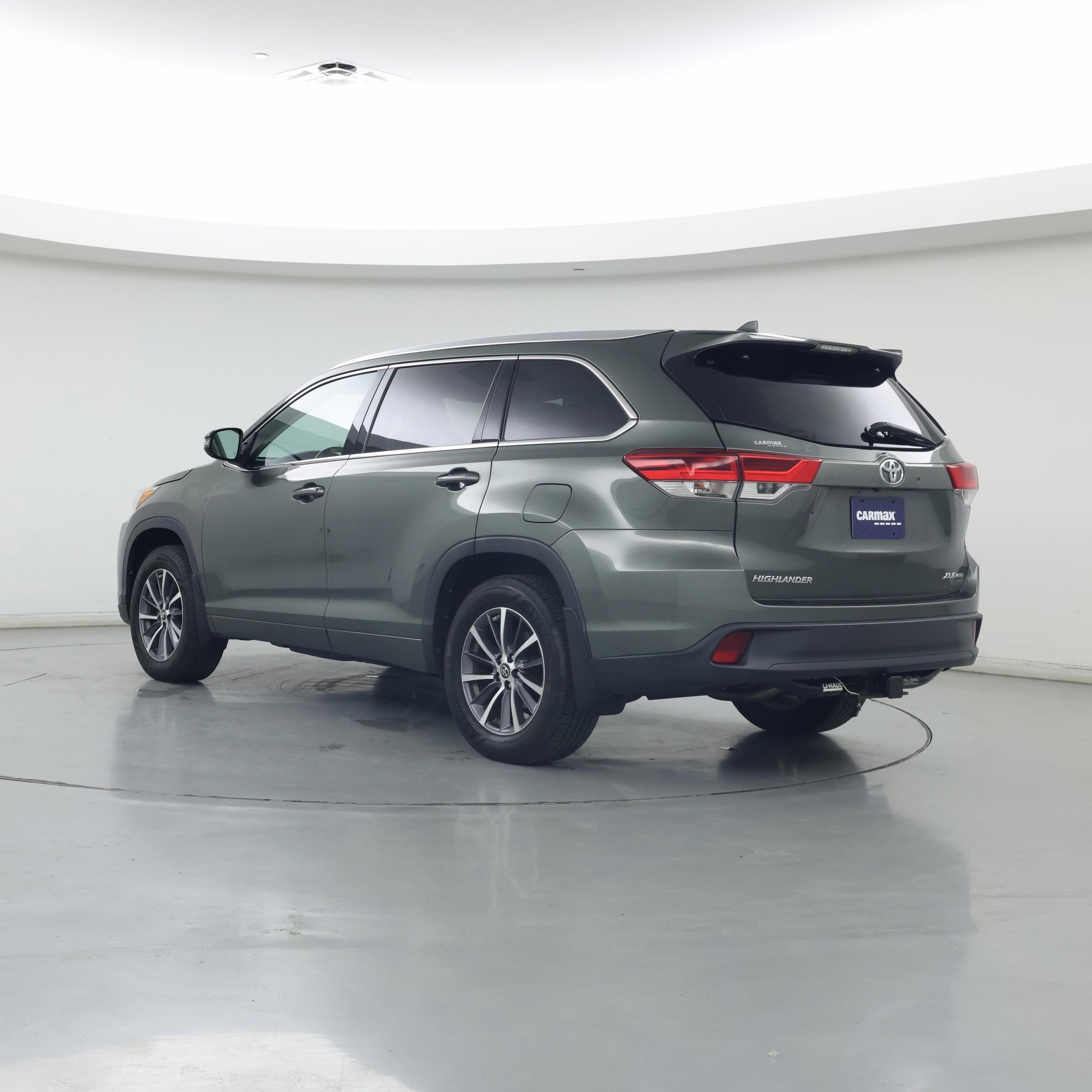 Thumbnail: 2018 Toyota Highlander - 2
