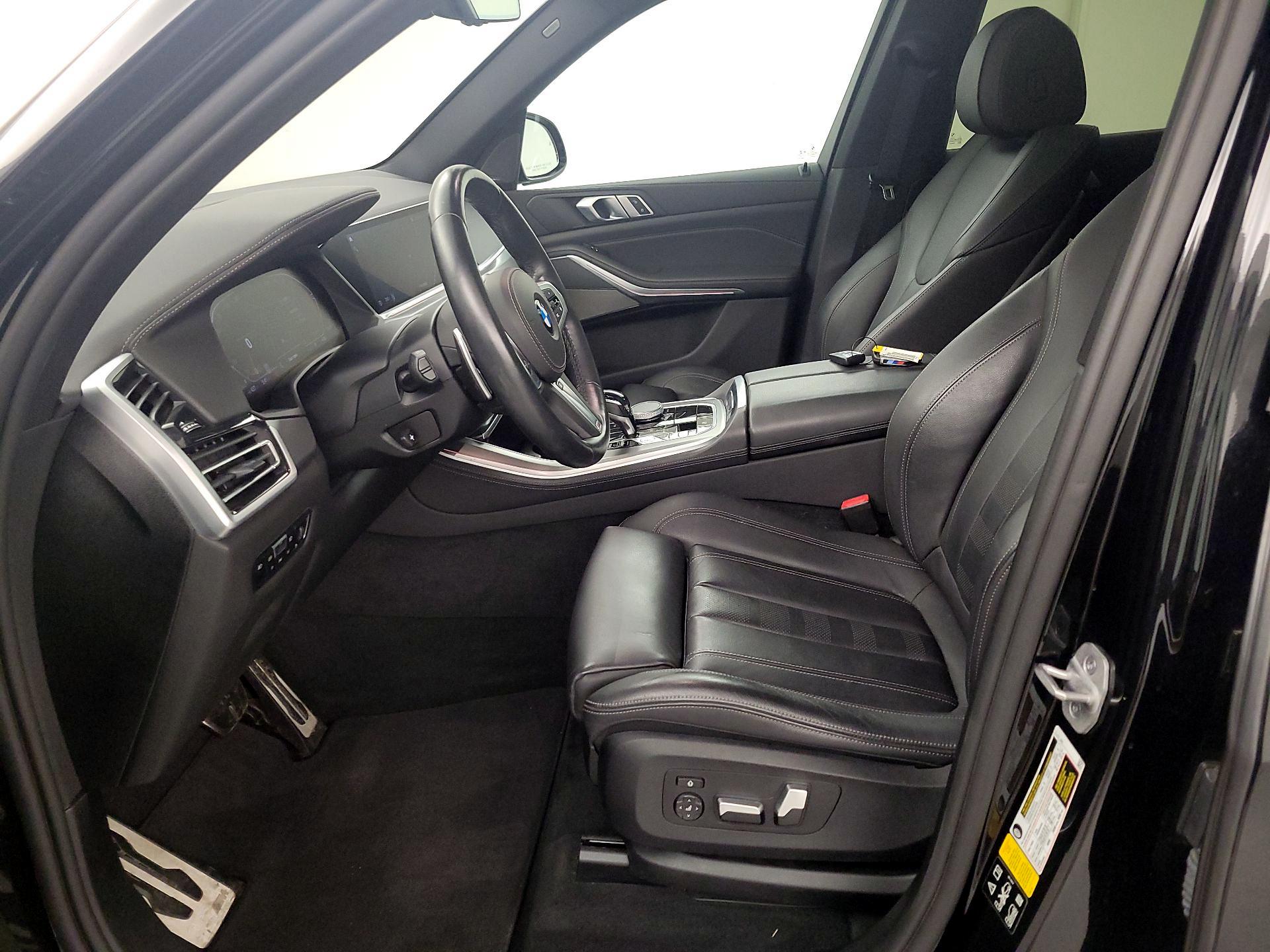 Thumbnail: 2021 BMW X5 - 11