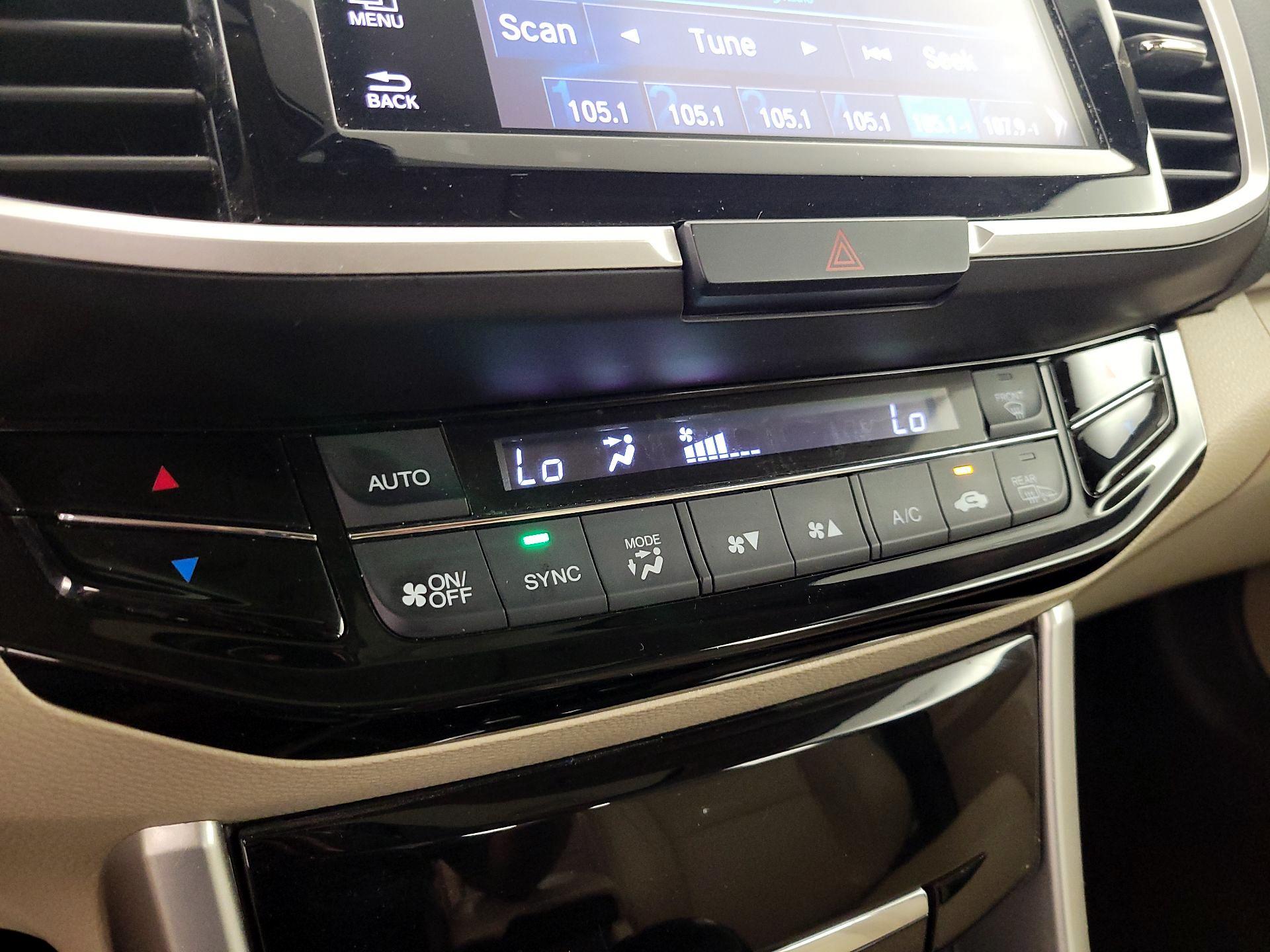 Thumbnail: 2016 Honda Accord - 16