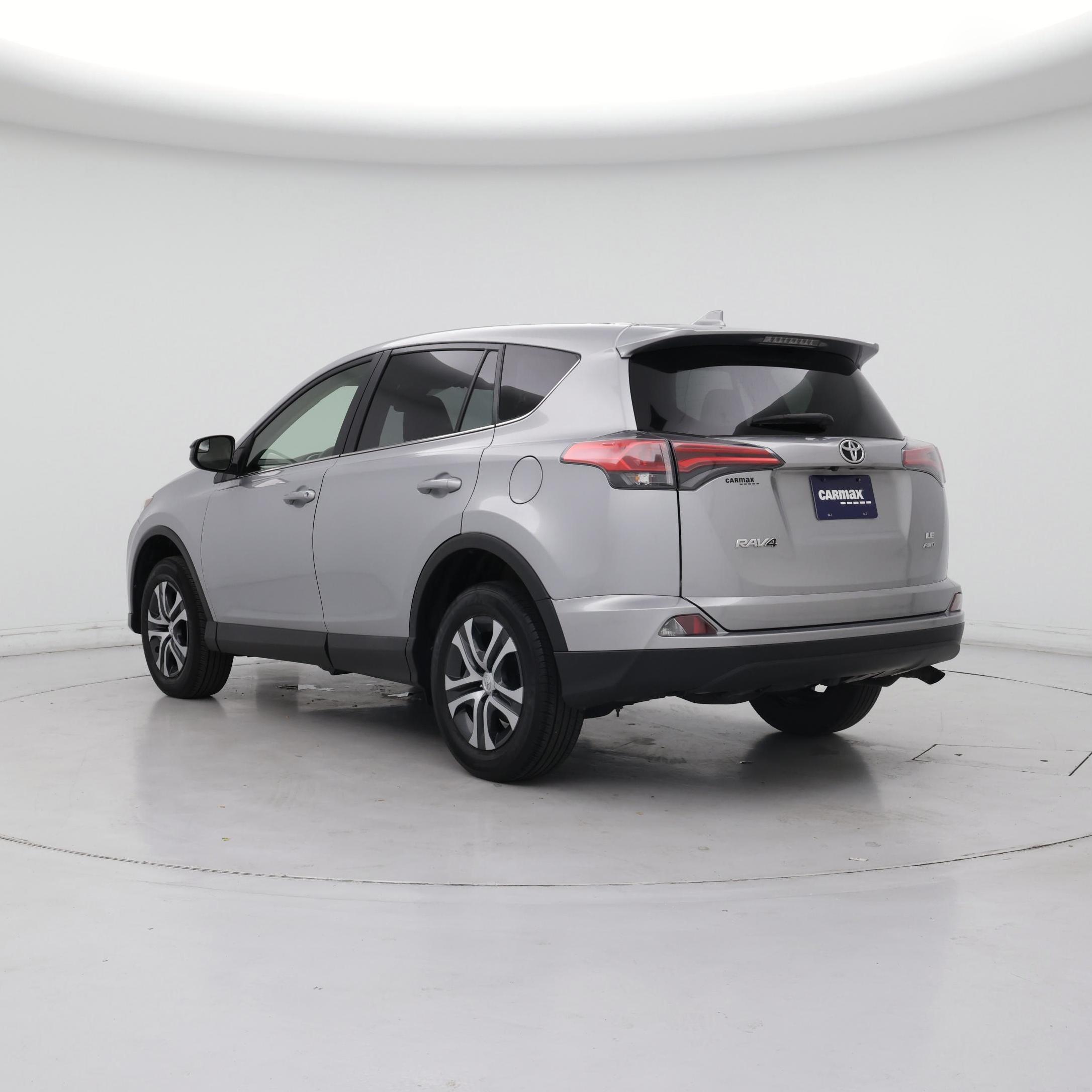 Thumbnail: 2018 Toyota RAV4 - 2