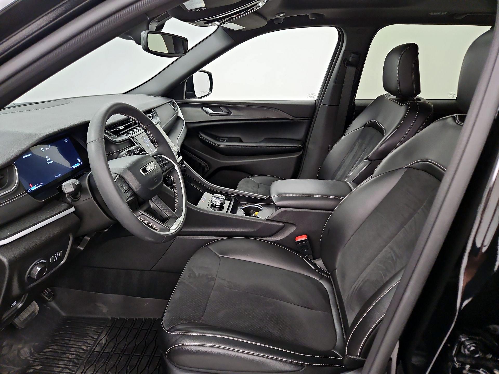 Thumbnail: 2024 Jeep Grand Cherokee - 11