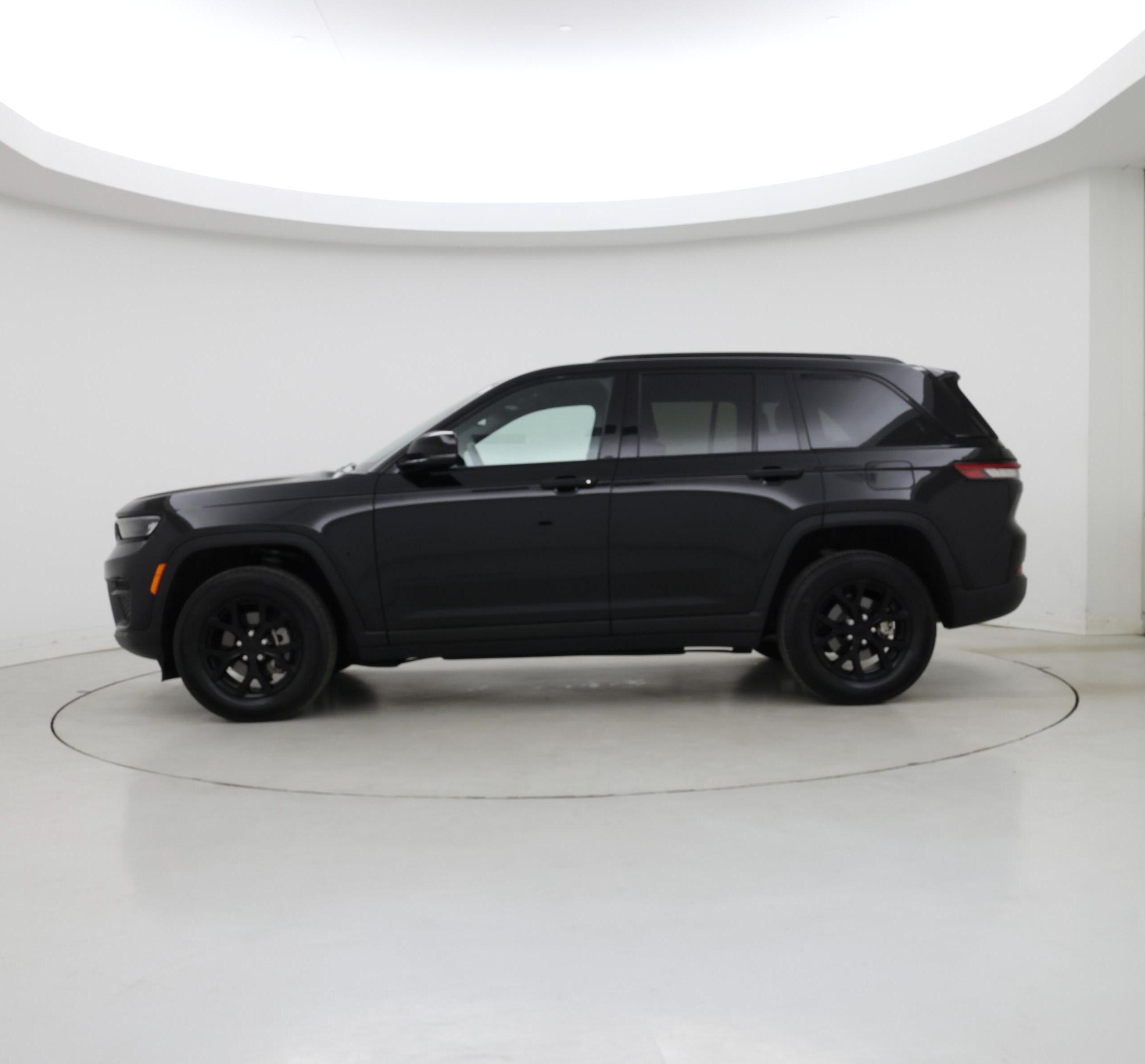 Thumbnail: 2024 Jeep Grand Cherokee - 3