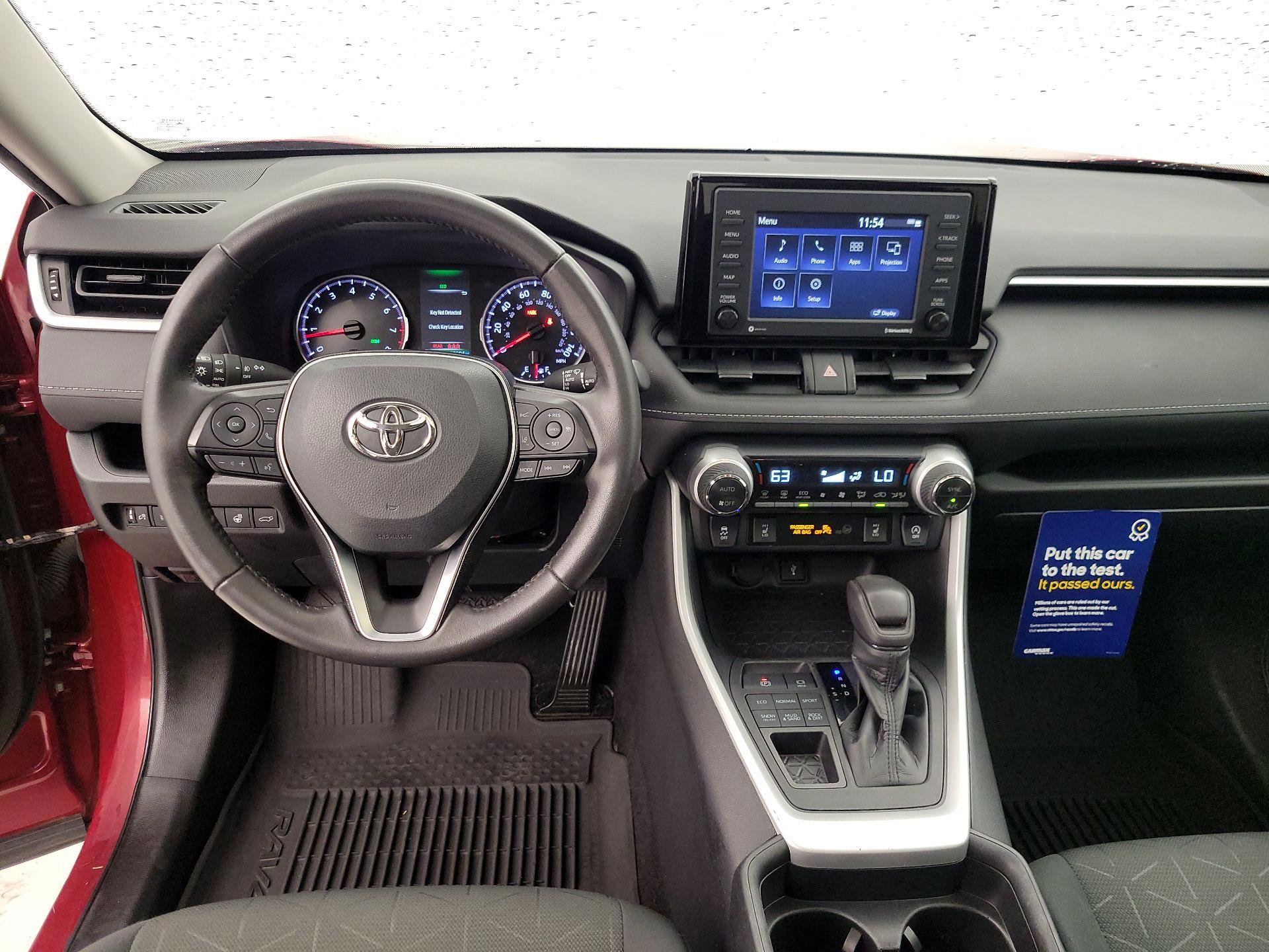 Thumbnail: 2021 Toyota RAV4 - 9