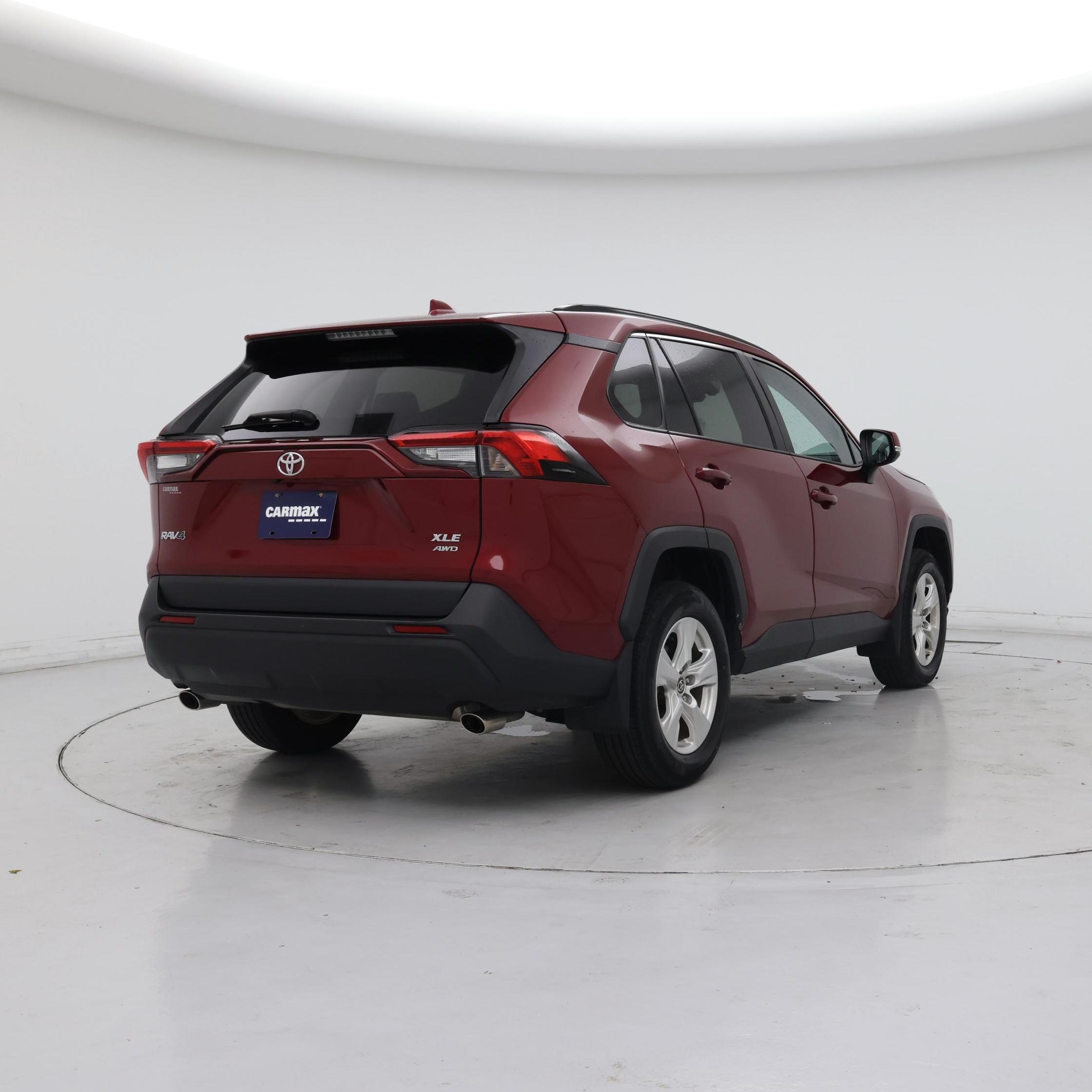 Thumbnail: 2021 Toyota RAV4 - 8