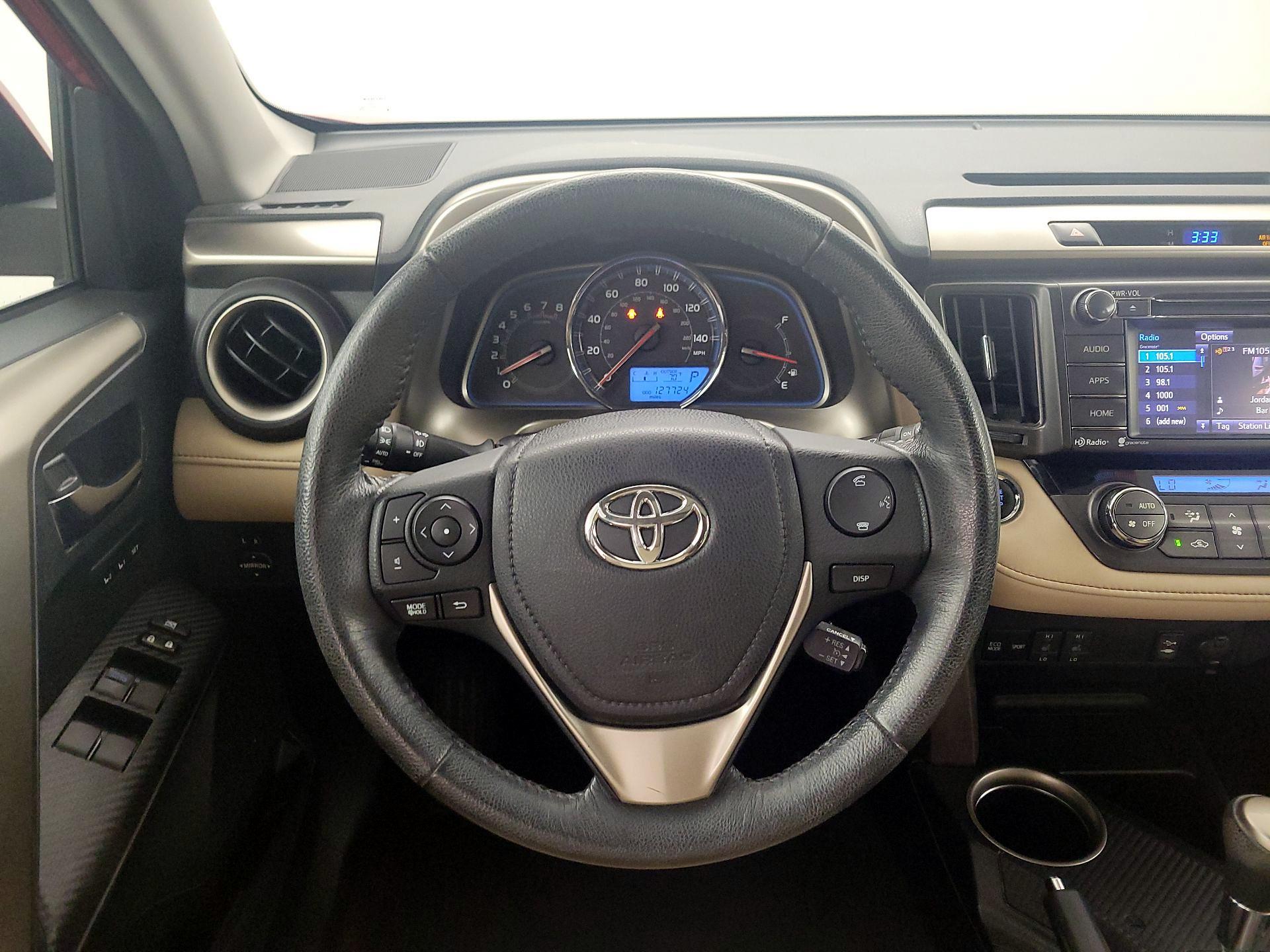 Thumbnail: 2015 Toyota RAV4 - 10
