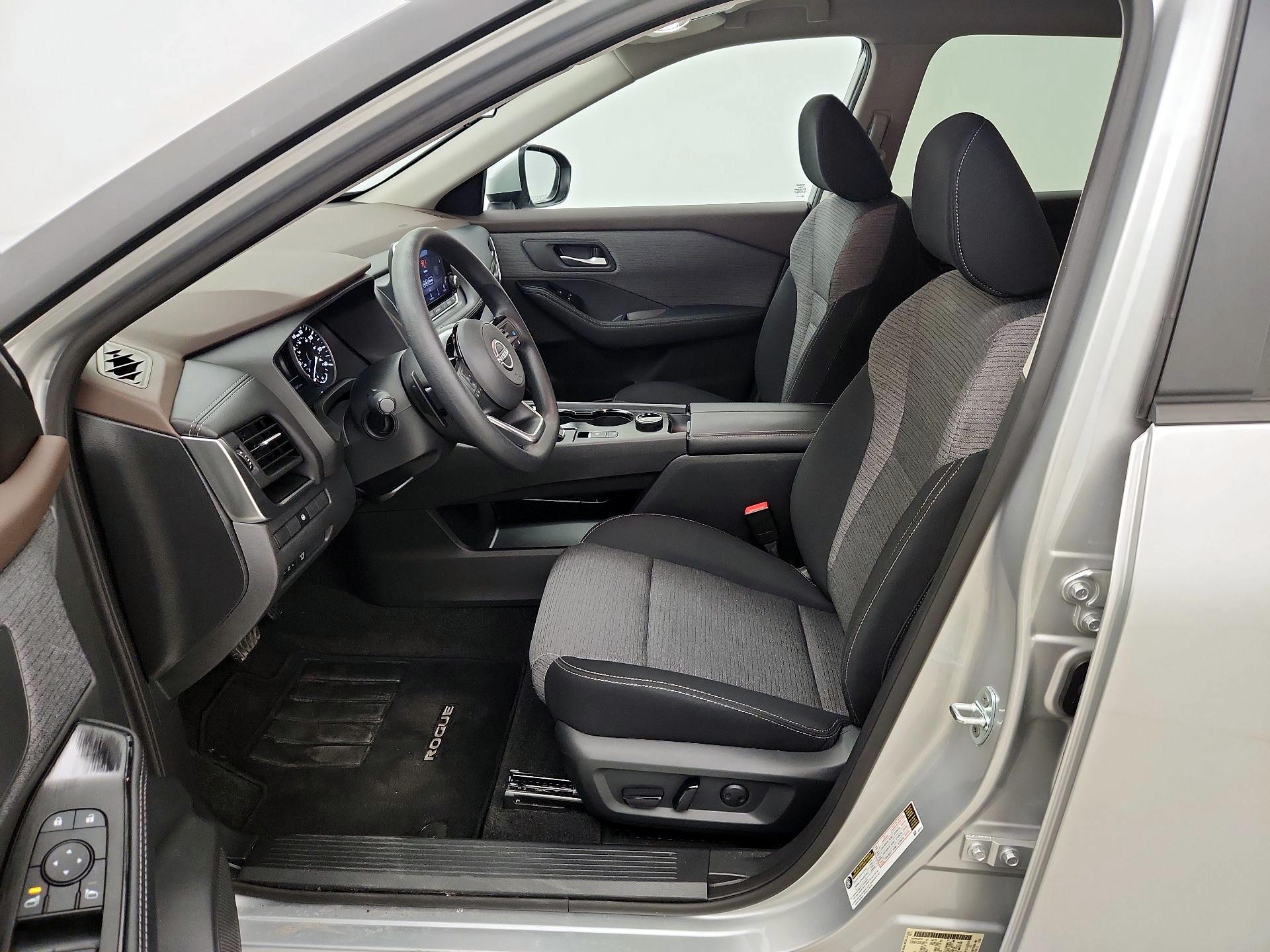 Thumbnail: 2023 Nissan Rogue - 11