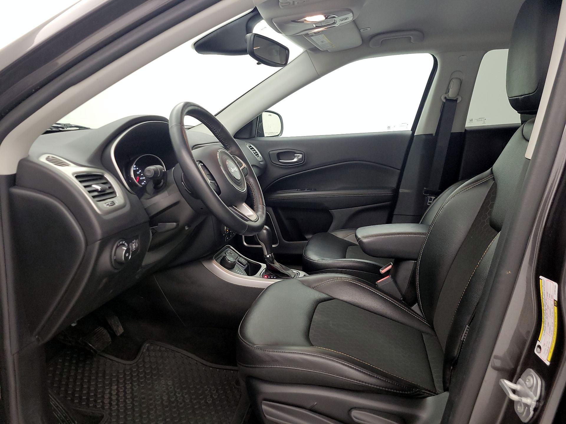 Thumbnail: 2018 Jeep Compass - 11