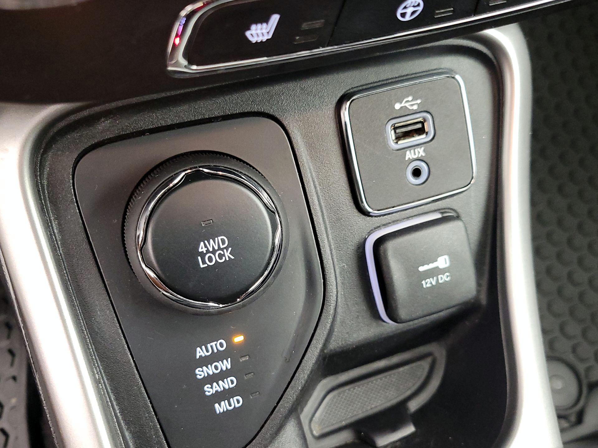 Thumbnail: 2018 Jeep Compass - 18