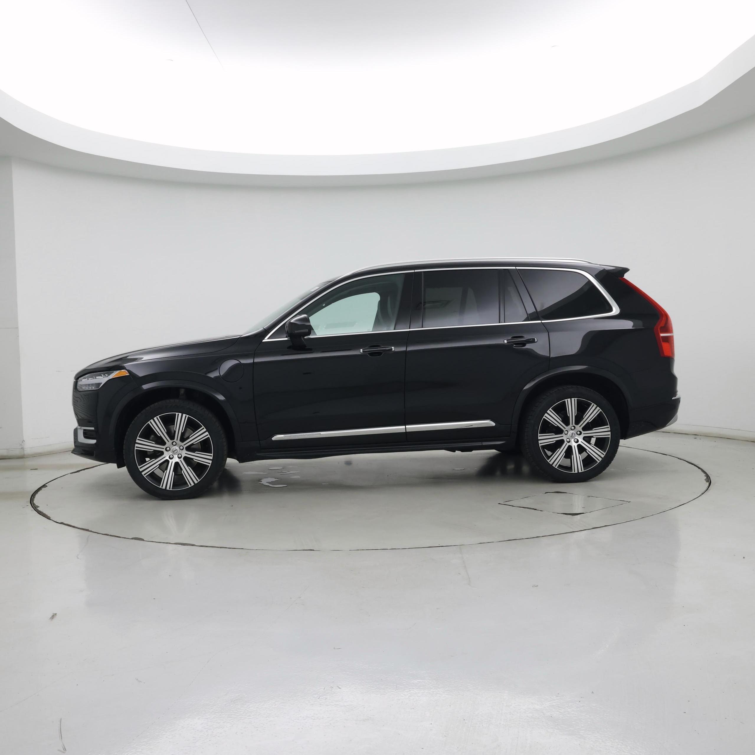 Thumbnail: 2022 Volvo XC90 - 3