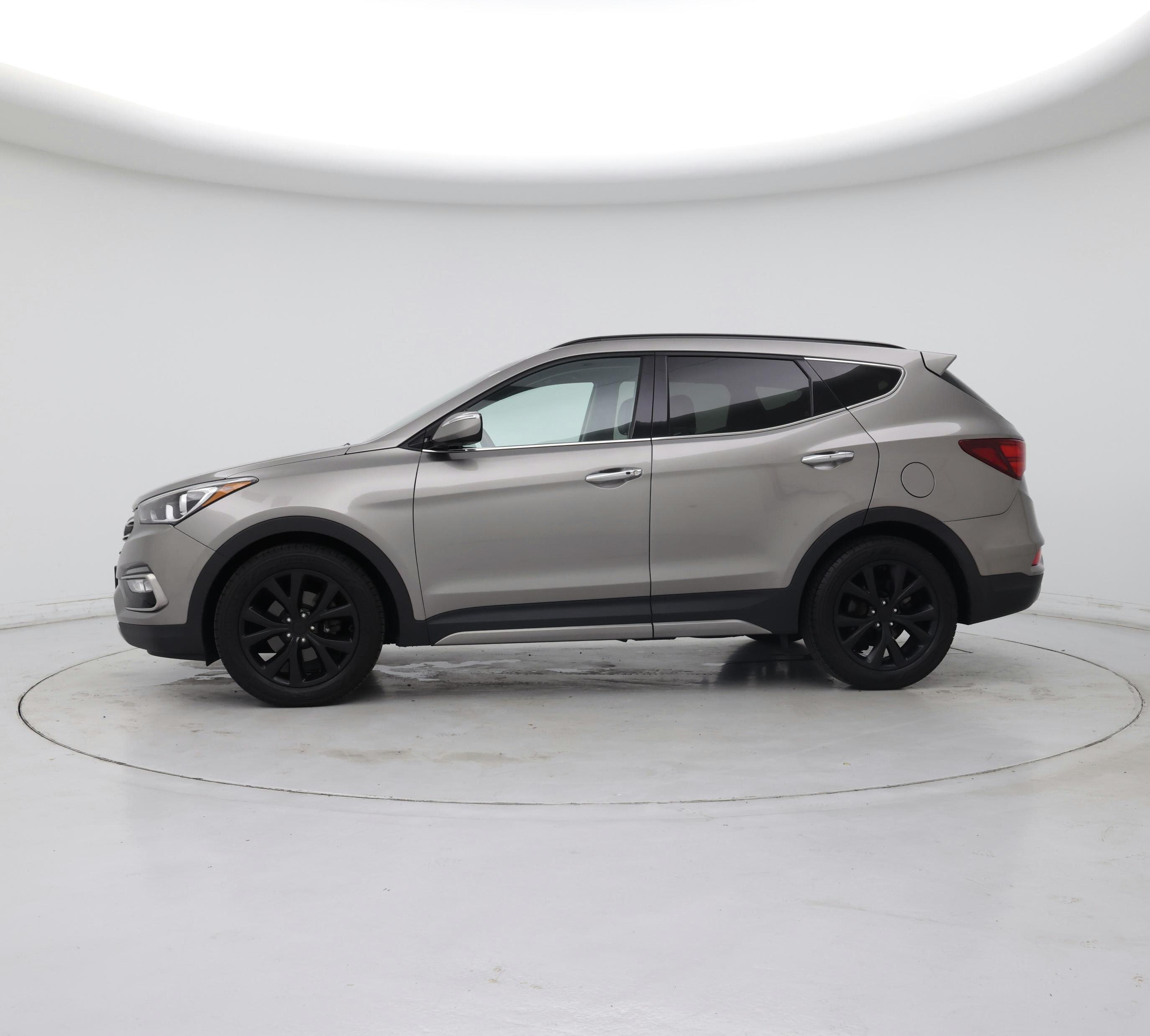 Thumbnail: 2017 Hyundai Santa Fe - 3