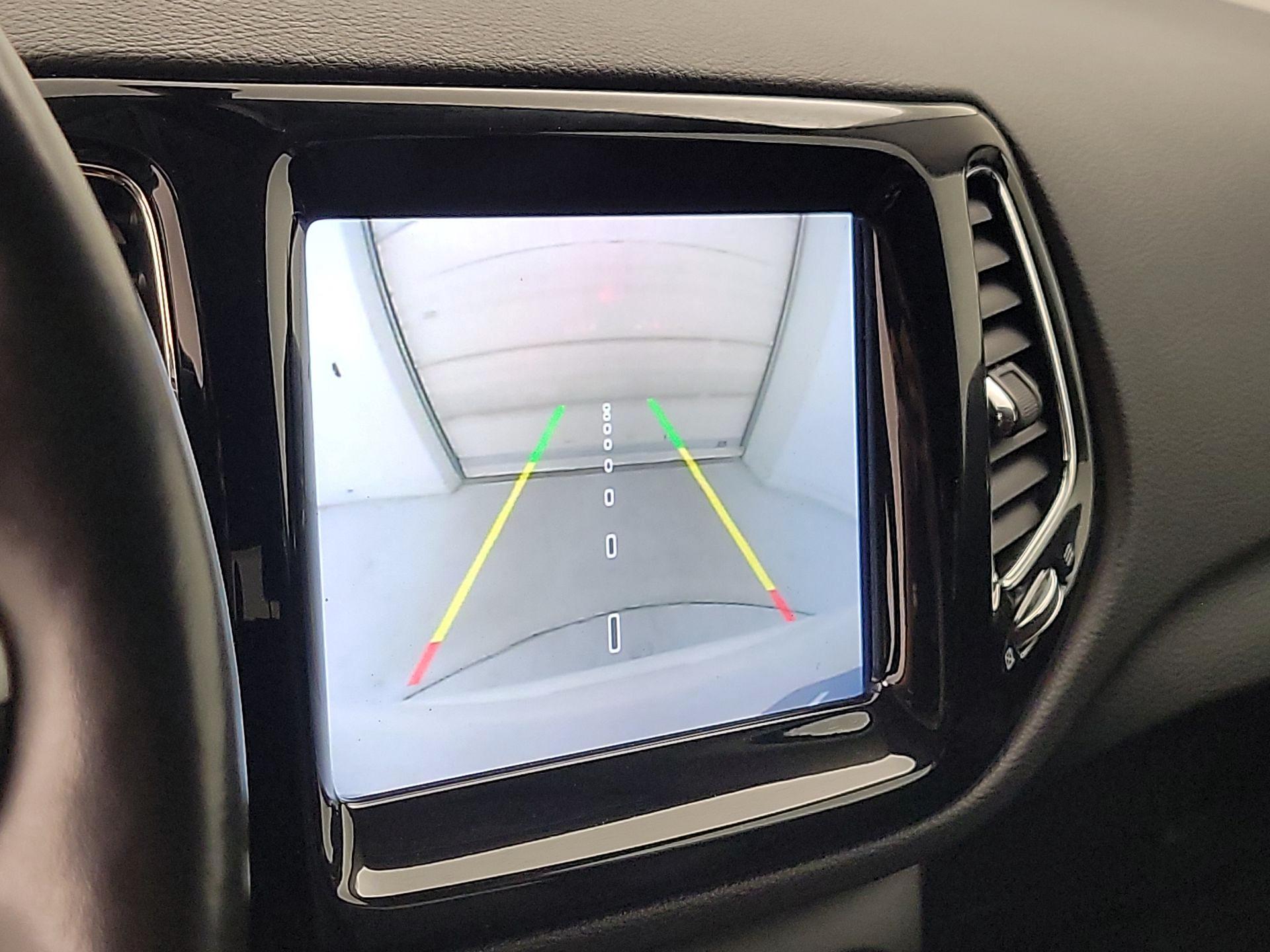 Thumbnail: 2020 Jeep Compass - 14
