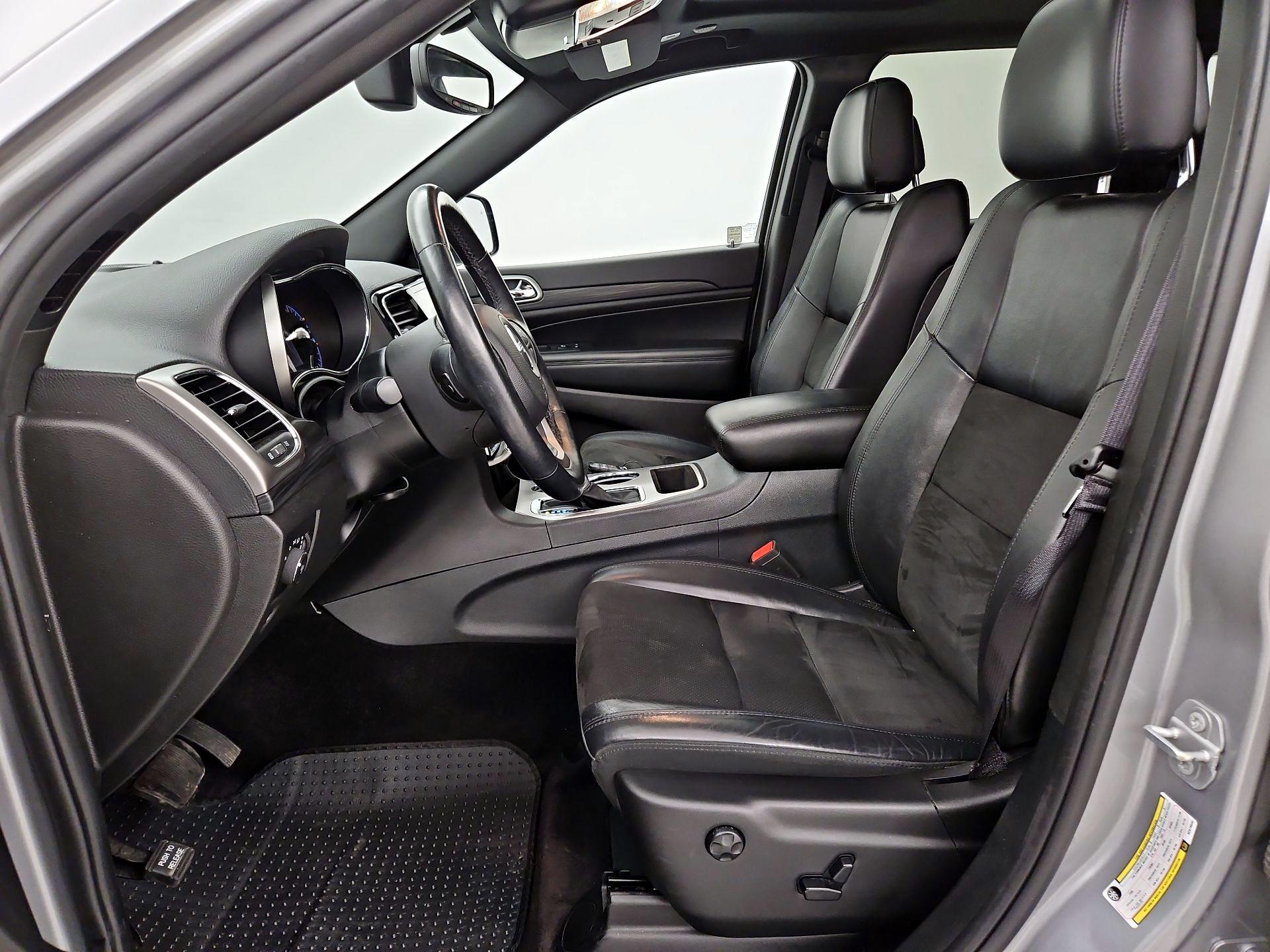 Thumbnail: 2019 Jeep Grand Cherokee - 11
