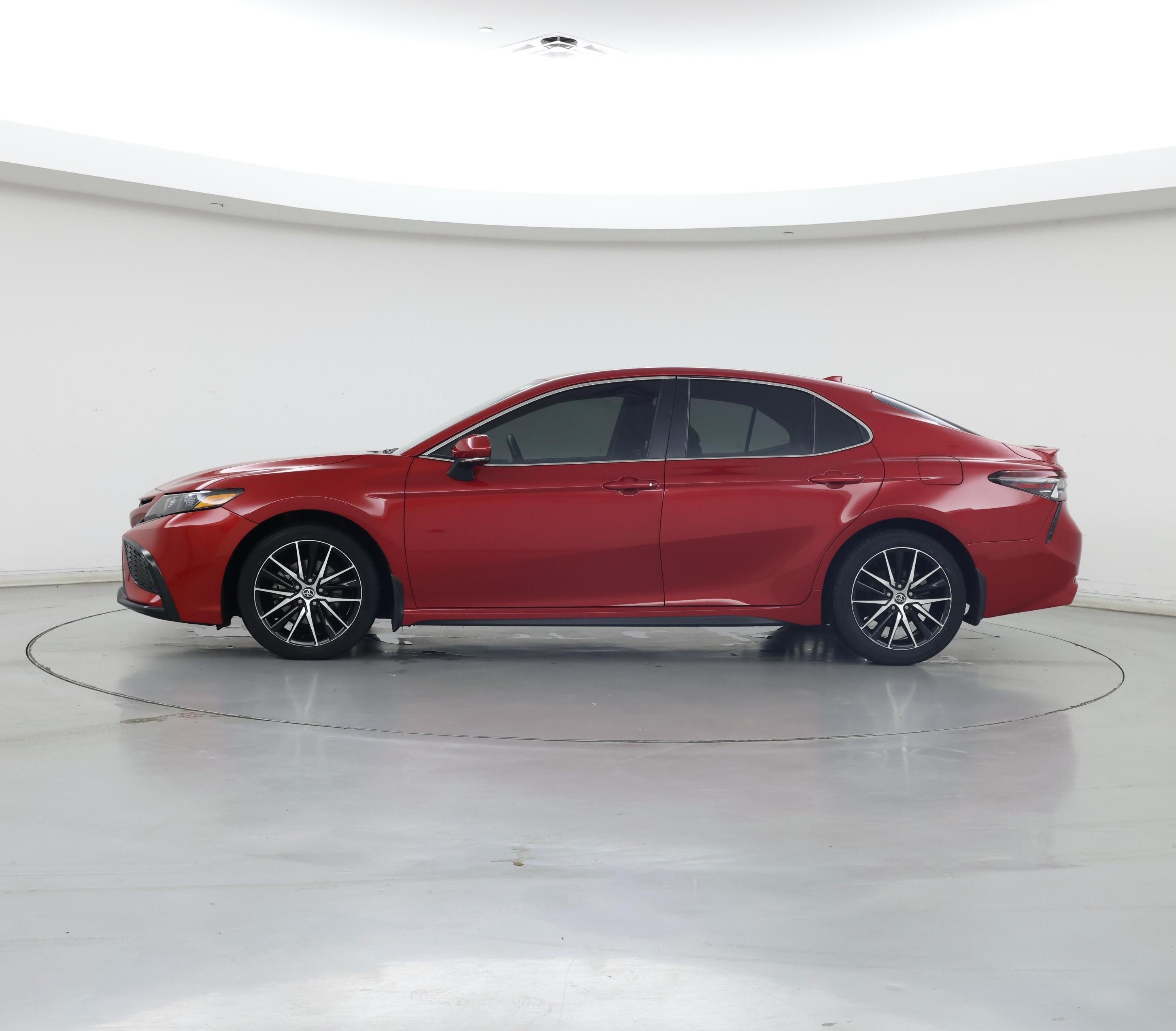 Thumbnail: 2022 Toyota Camry - 3