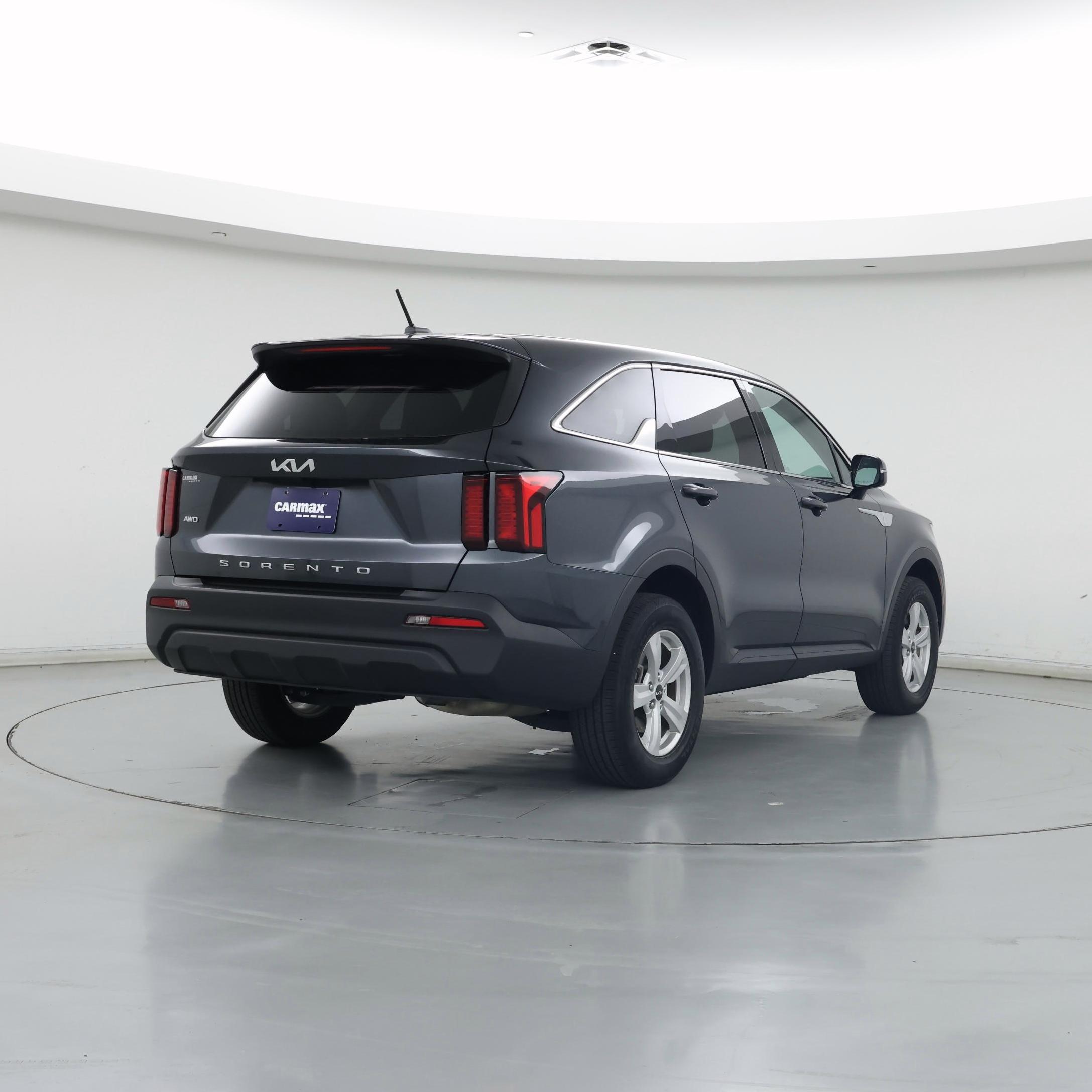 Thumbnail: 2022 Kia Sorento - 8