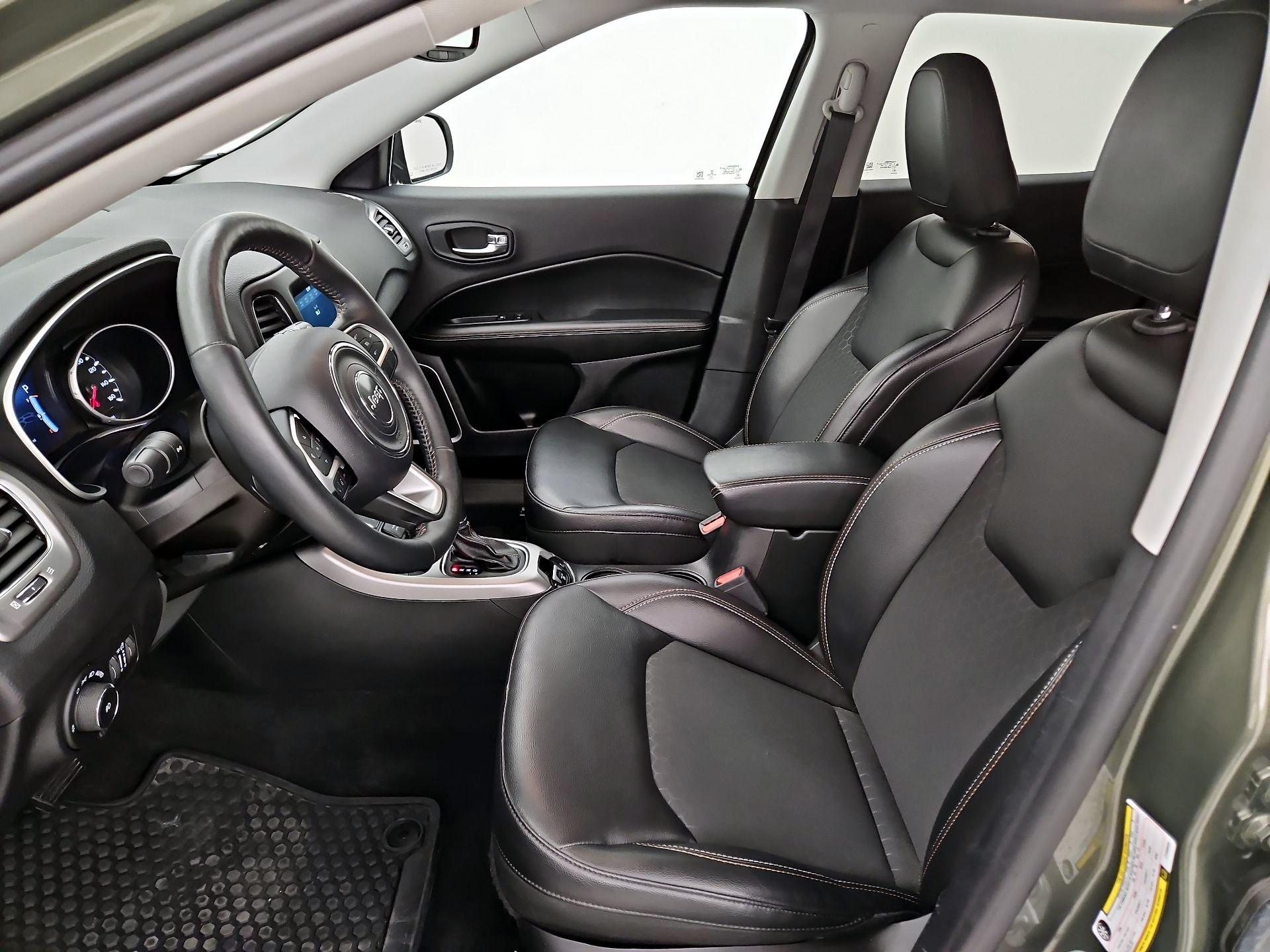 Thumbnail: 2018 Jeep Compass - 11