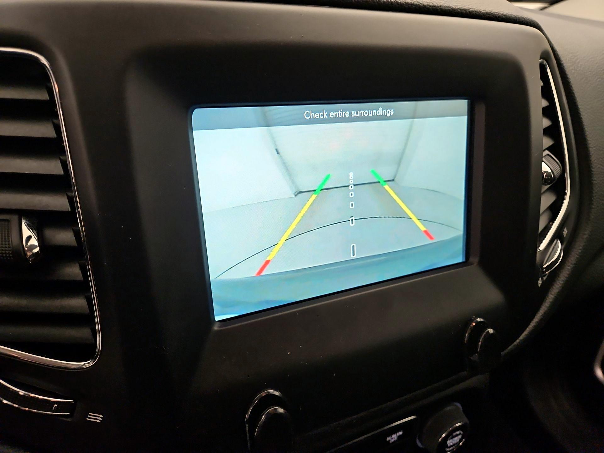 Thumbnail: 2018 Jeep Compass - 14