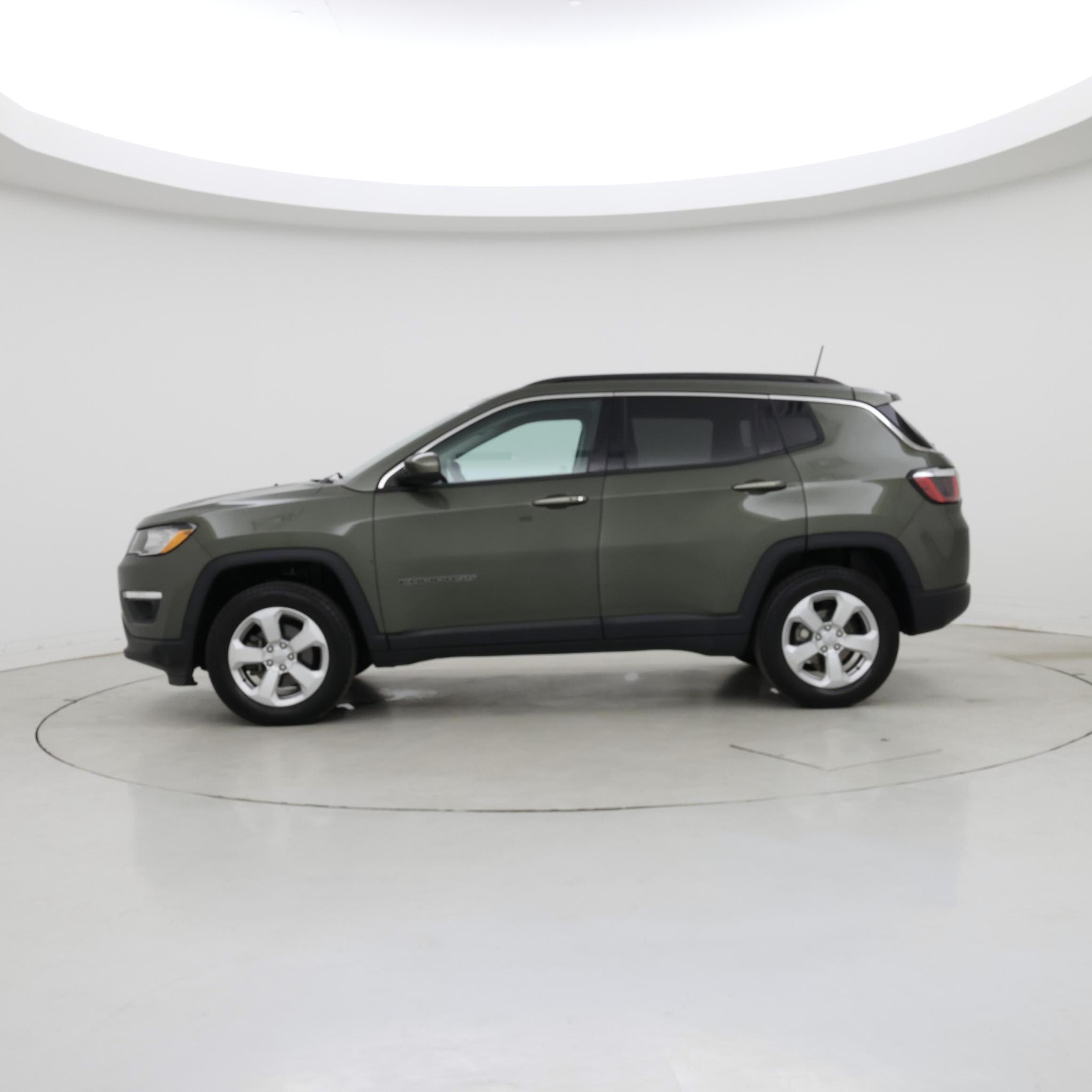 Thumbnail: 2018 Jeep Compass - 3