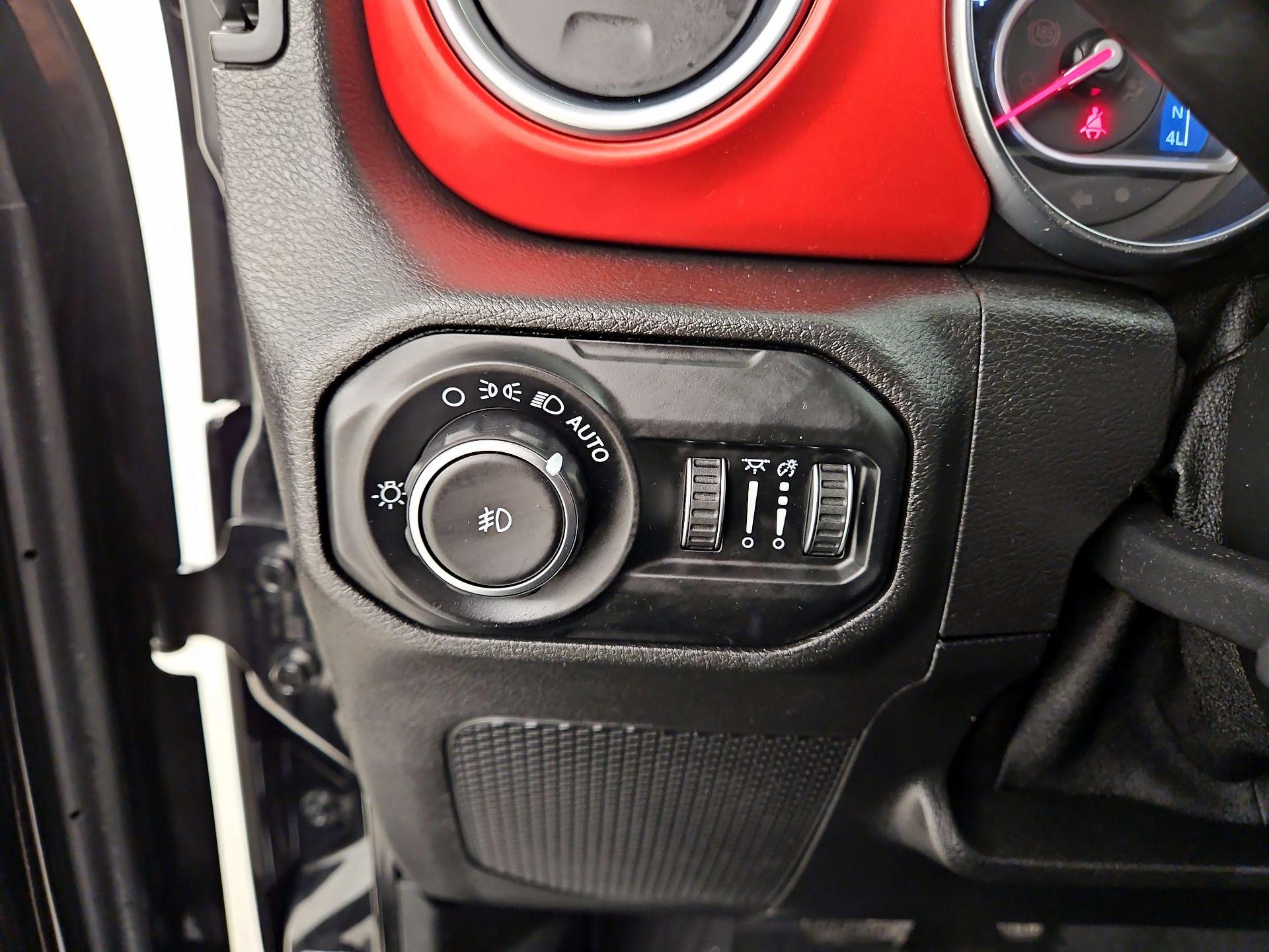 Thumbnail: 2020 Jeep Wrangler - 13