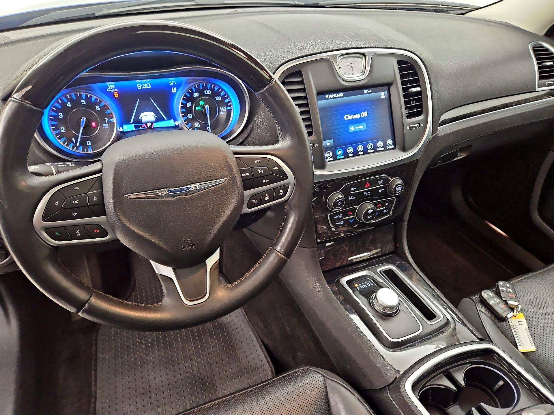Thumbnail: 2018 Chrysler 300 - 9