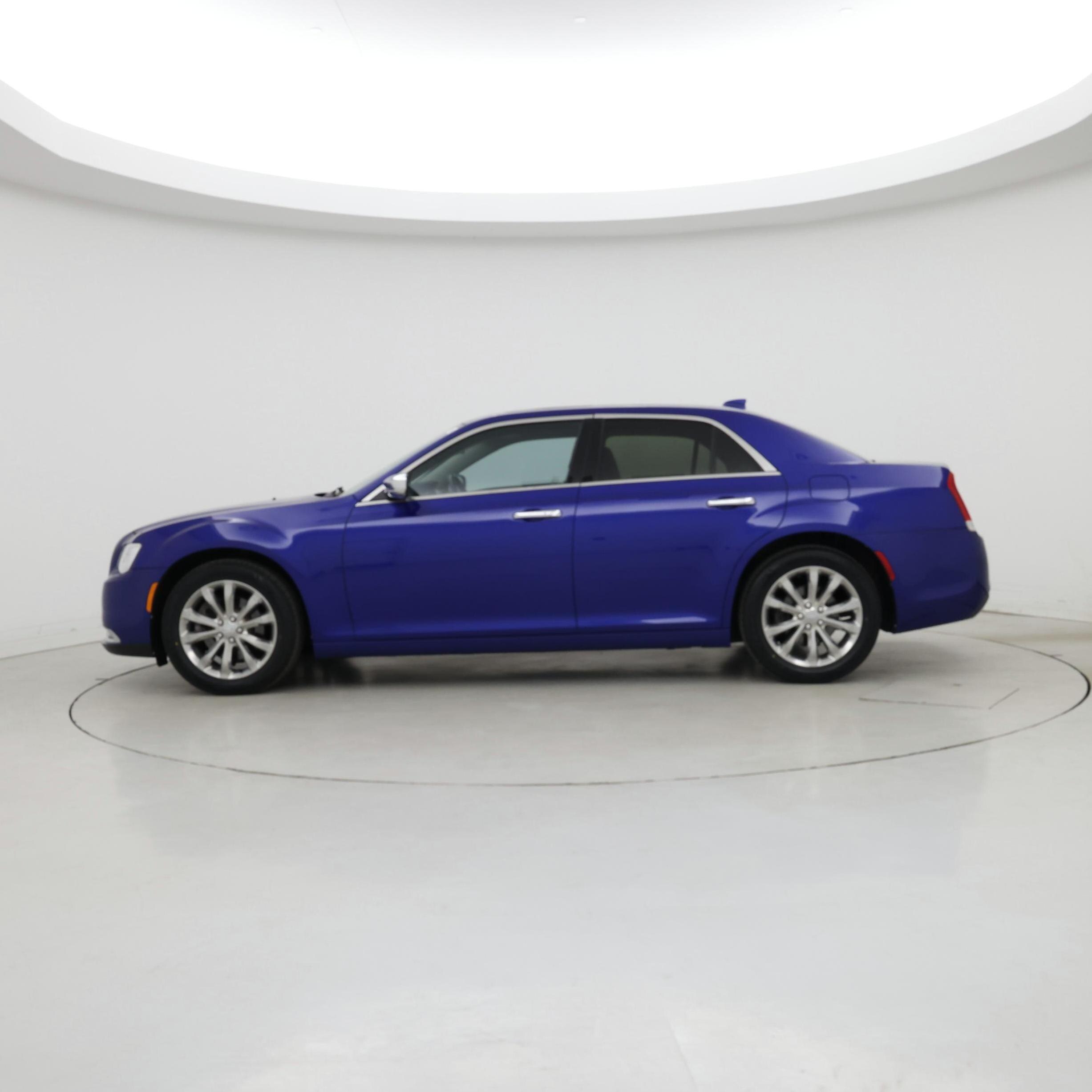 Thumbnail: 2018 Chrysler 300 - 3