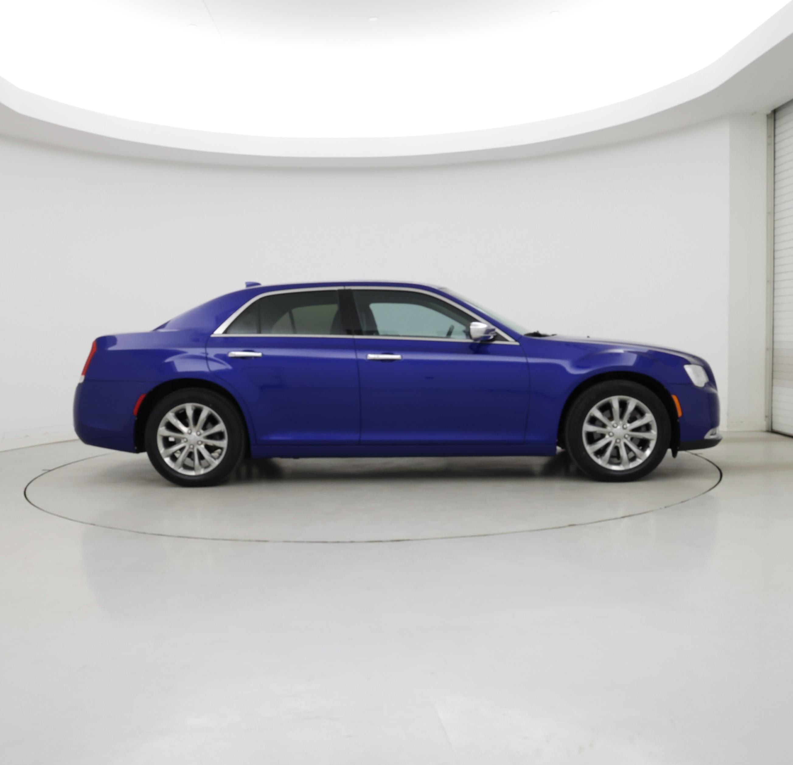 Thumbnail: 2018 Chrysler 300 - 7