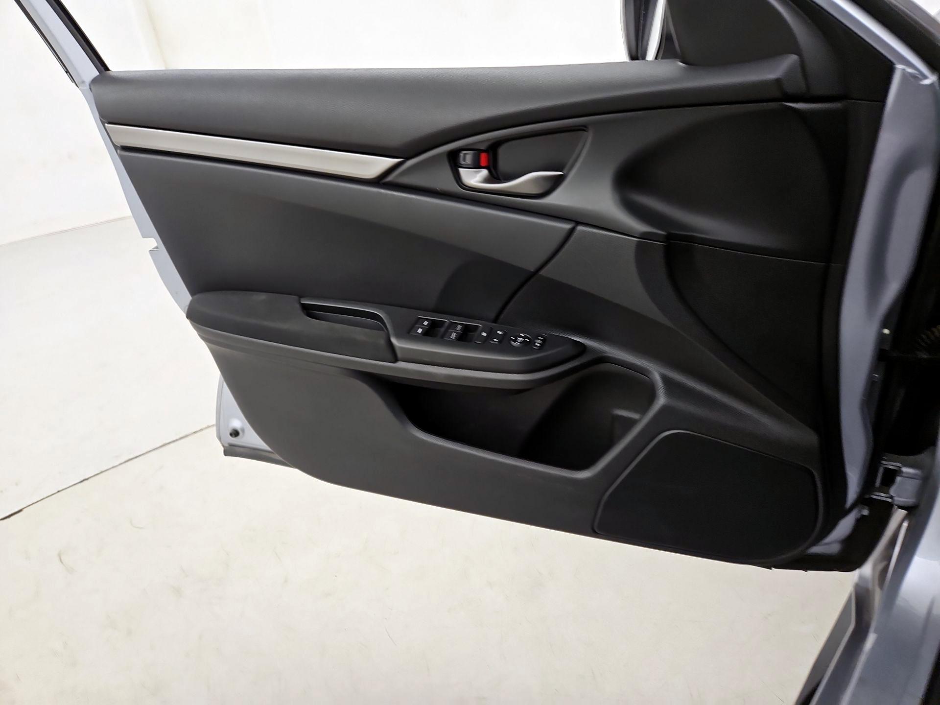 Thumbnail: 2018 Honda Civic - 12