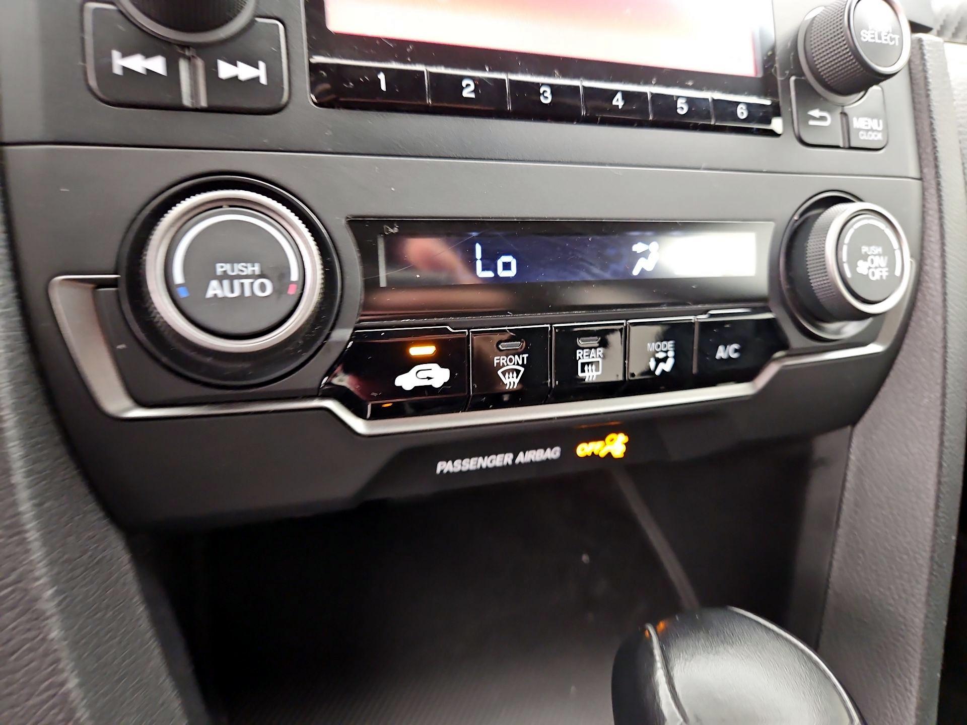 Thumbnail: 2018 Honda Civic - 16