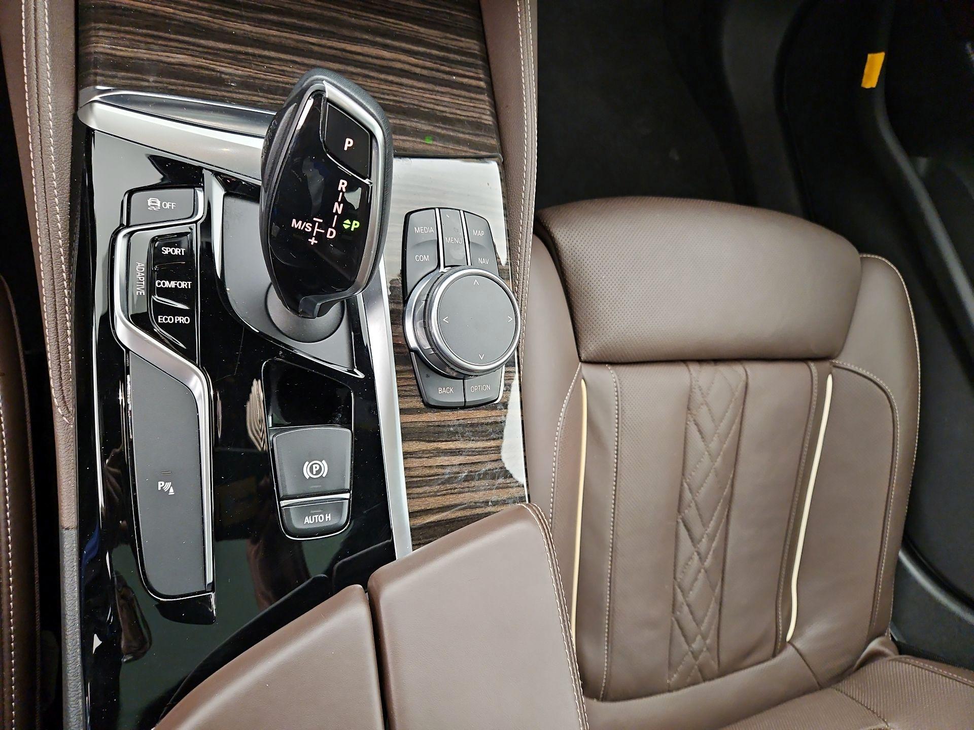 Thumbnail: 2018 BMW 5 Series - 18