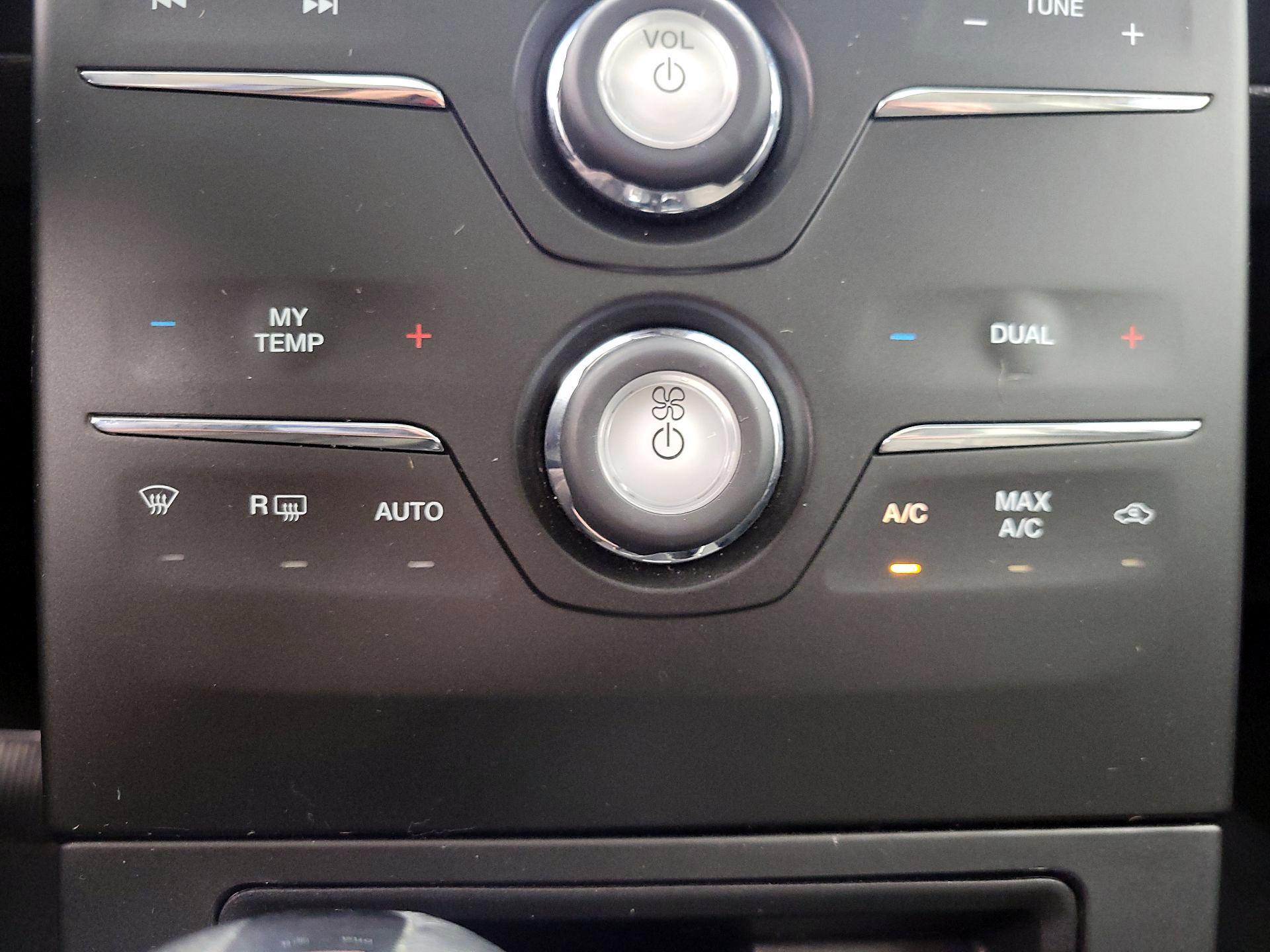 Thumbnail: 2019 Ford Flex - 17
