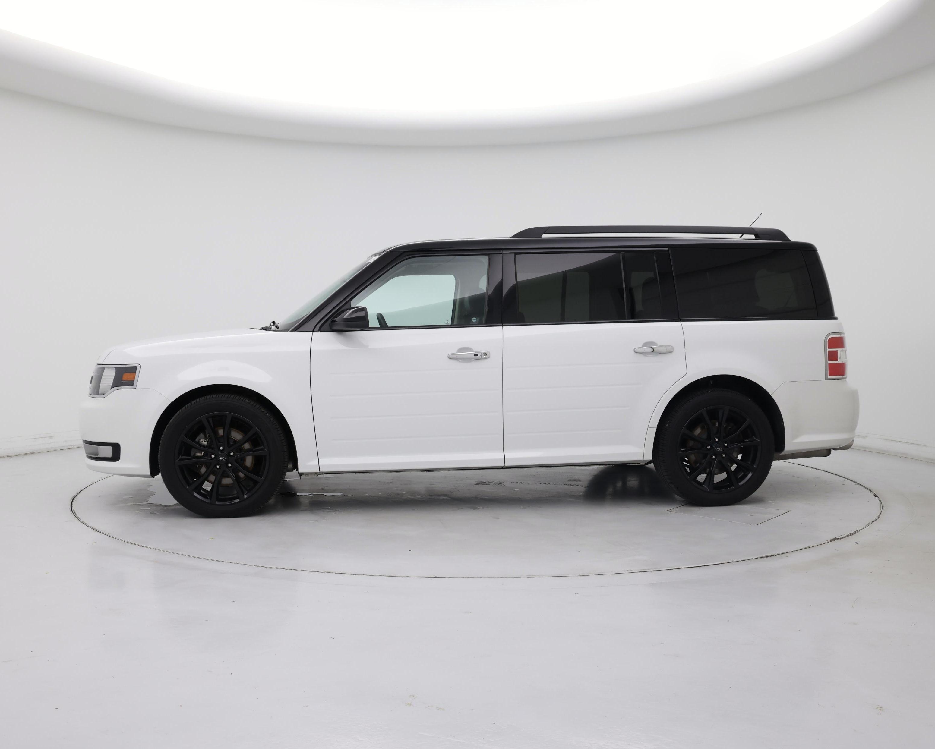 Thumbnail: 2019 Ford Flex - 3