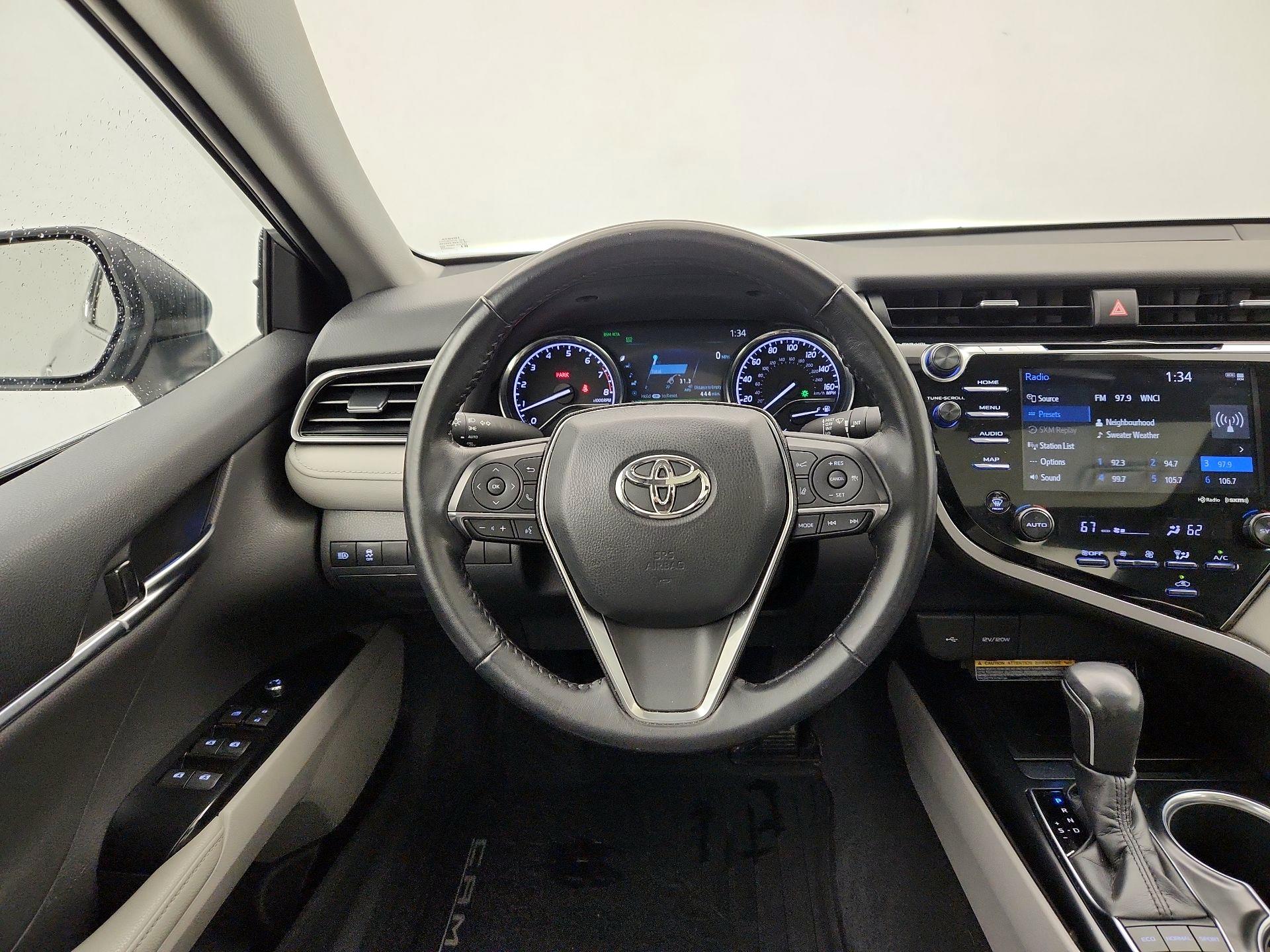 Thumbnail: 2020 Toyota Camry - 10
