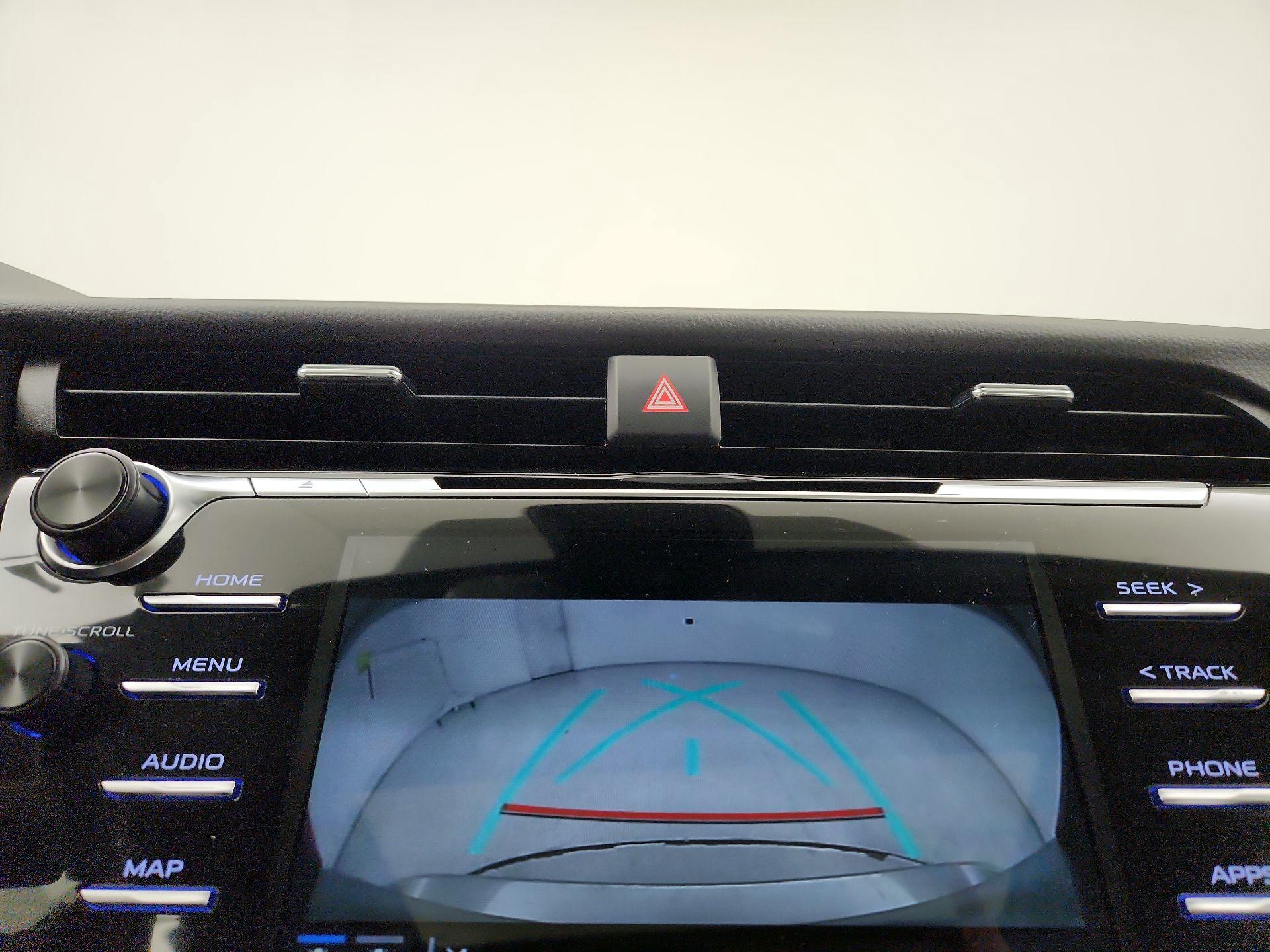 Thumbnail: 2020 Toyota Camry - 14