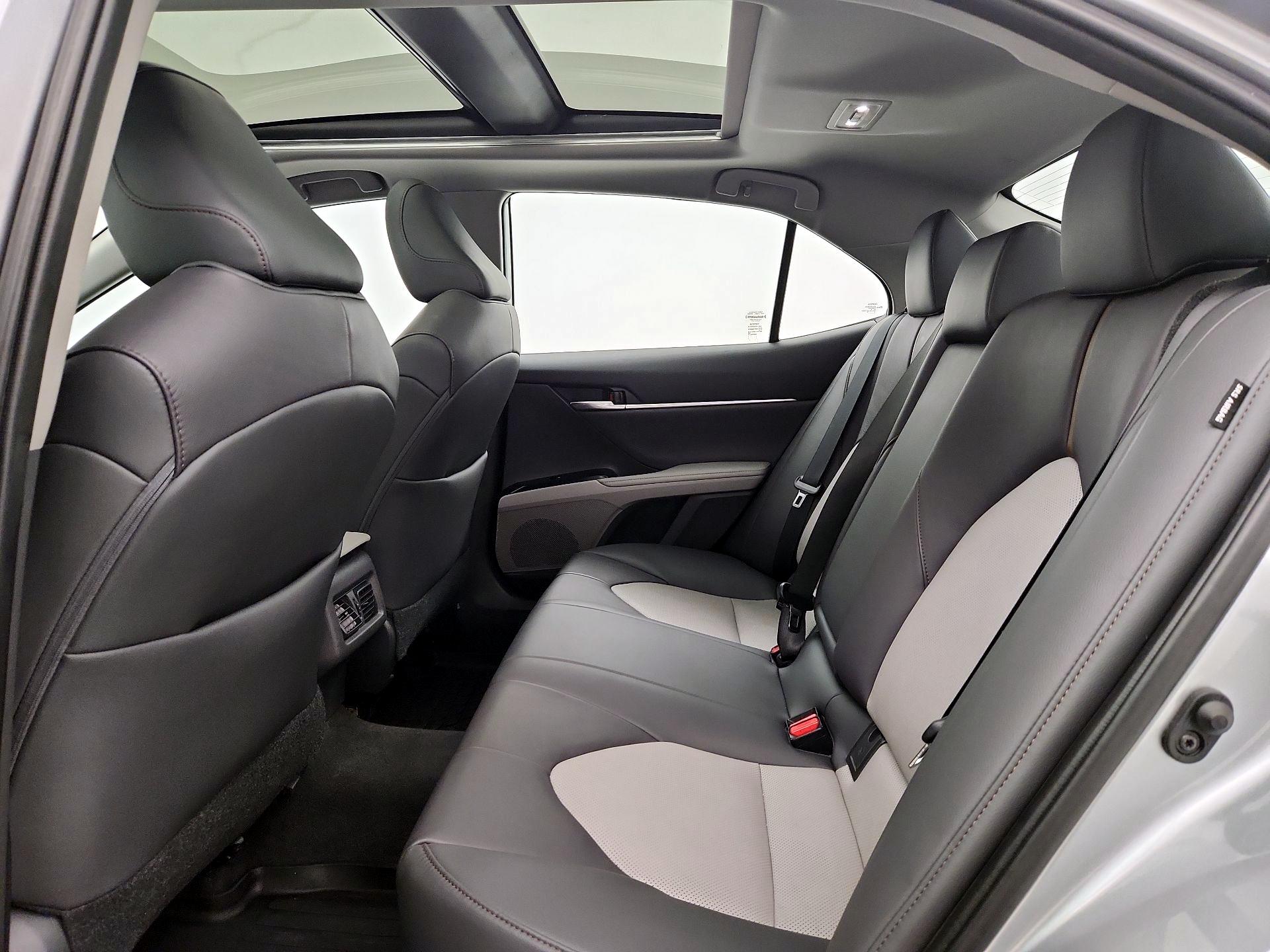 Thumbnail: 2020 Toyota Camry - 20
