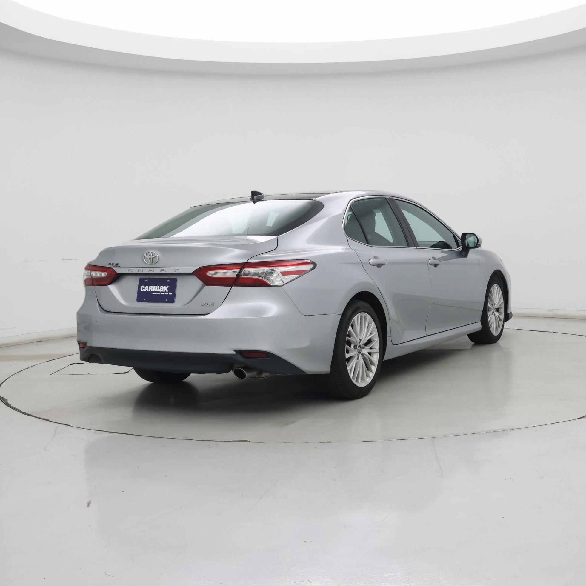 Thumbnail: 2020 Toyota Camry - 8
