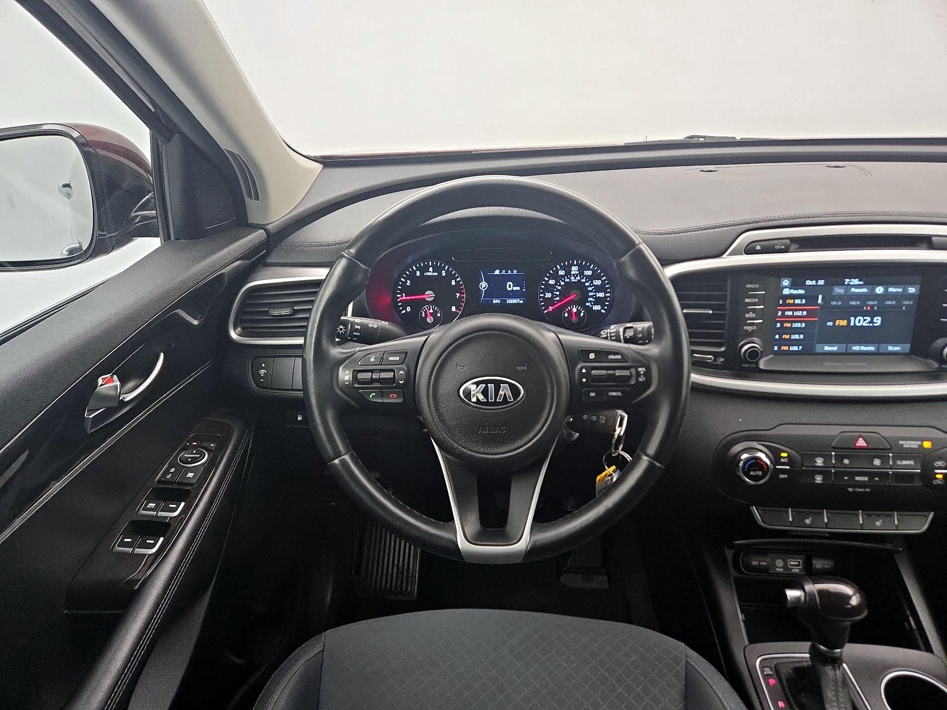 Thumbnail: 2017 Kia Sorento - 10